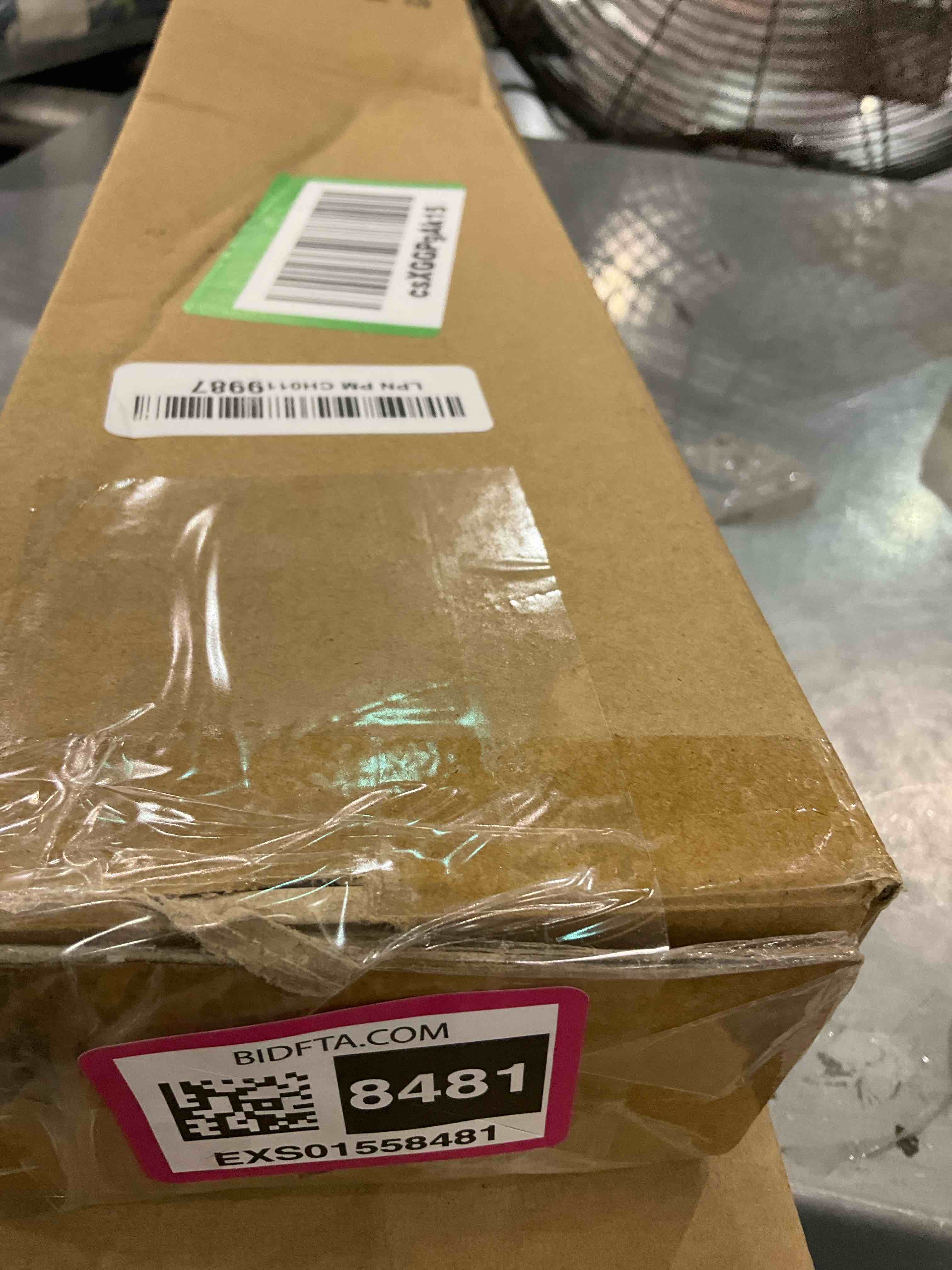 https://s3.amazonaws.com/lotting-images-prod/BargainHunt/EXS01558482_1715952378271.jpeg