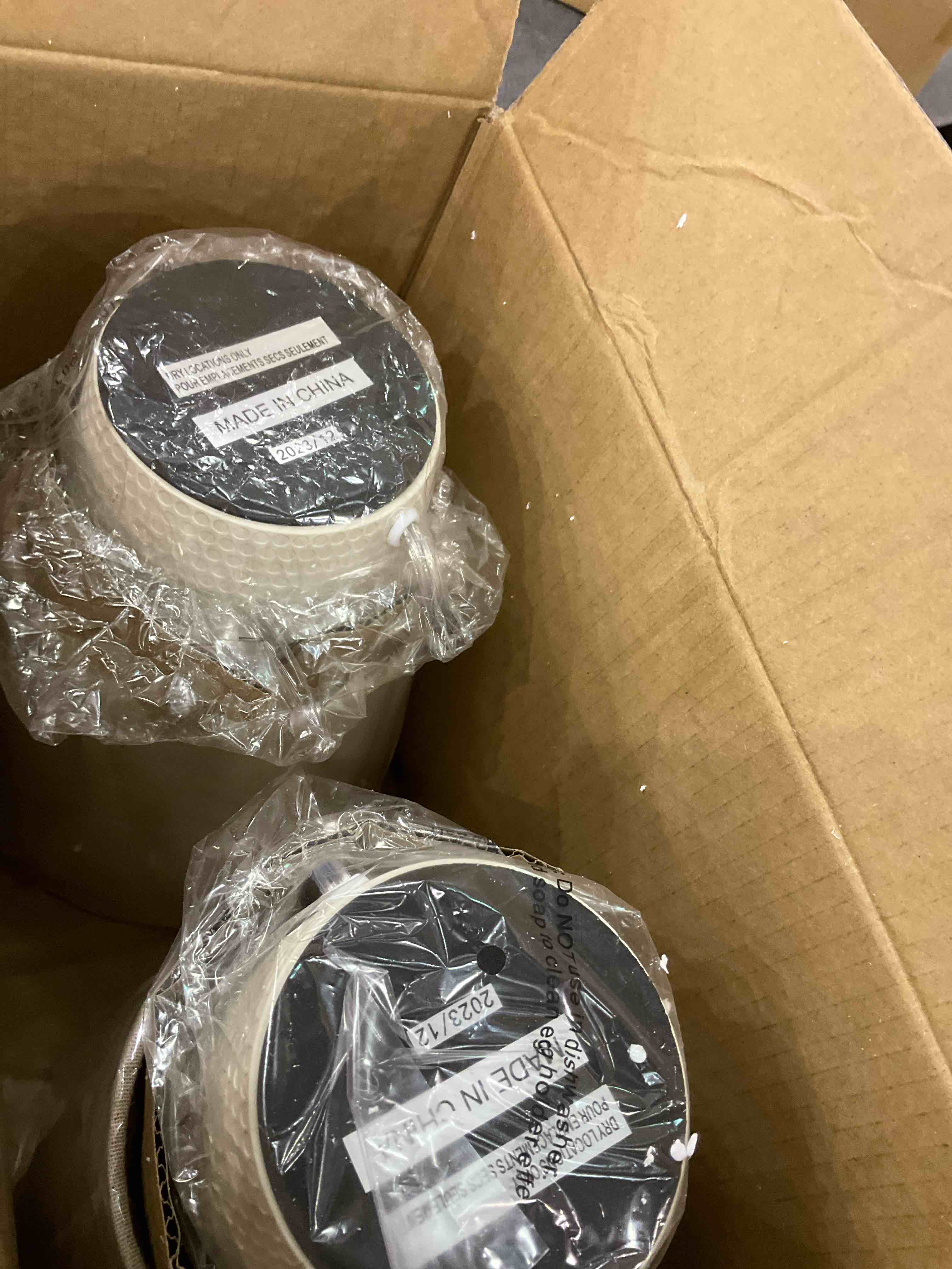 https://s3.amazonaws.com/lotting-images-prod/BargainHunt/EXS01558492_1715953236844.jpeg