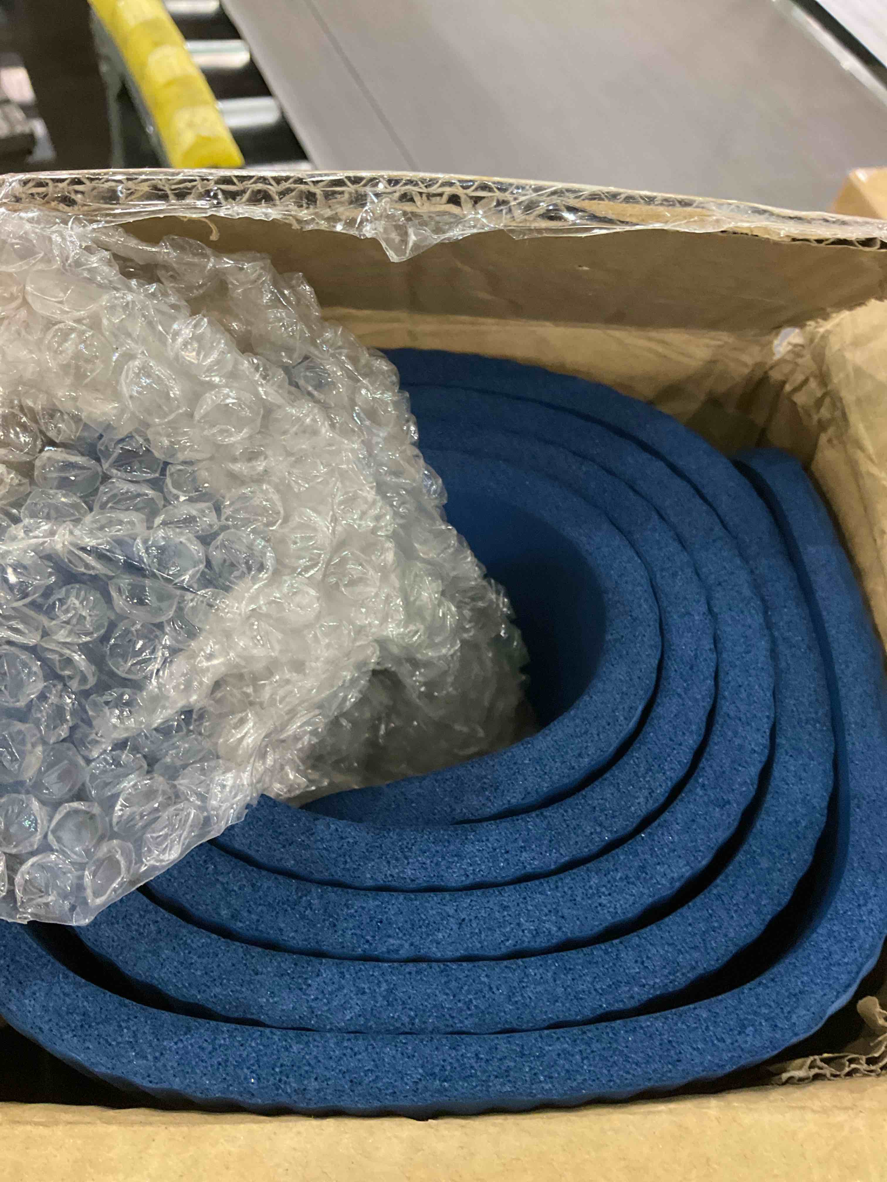 https://s3.amazonaws.com/lotting-images-prod/BargainHunt/EXS01558619_1714562466536.jpeg