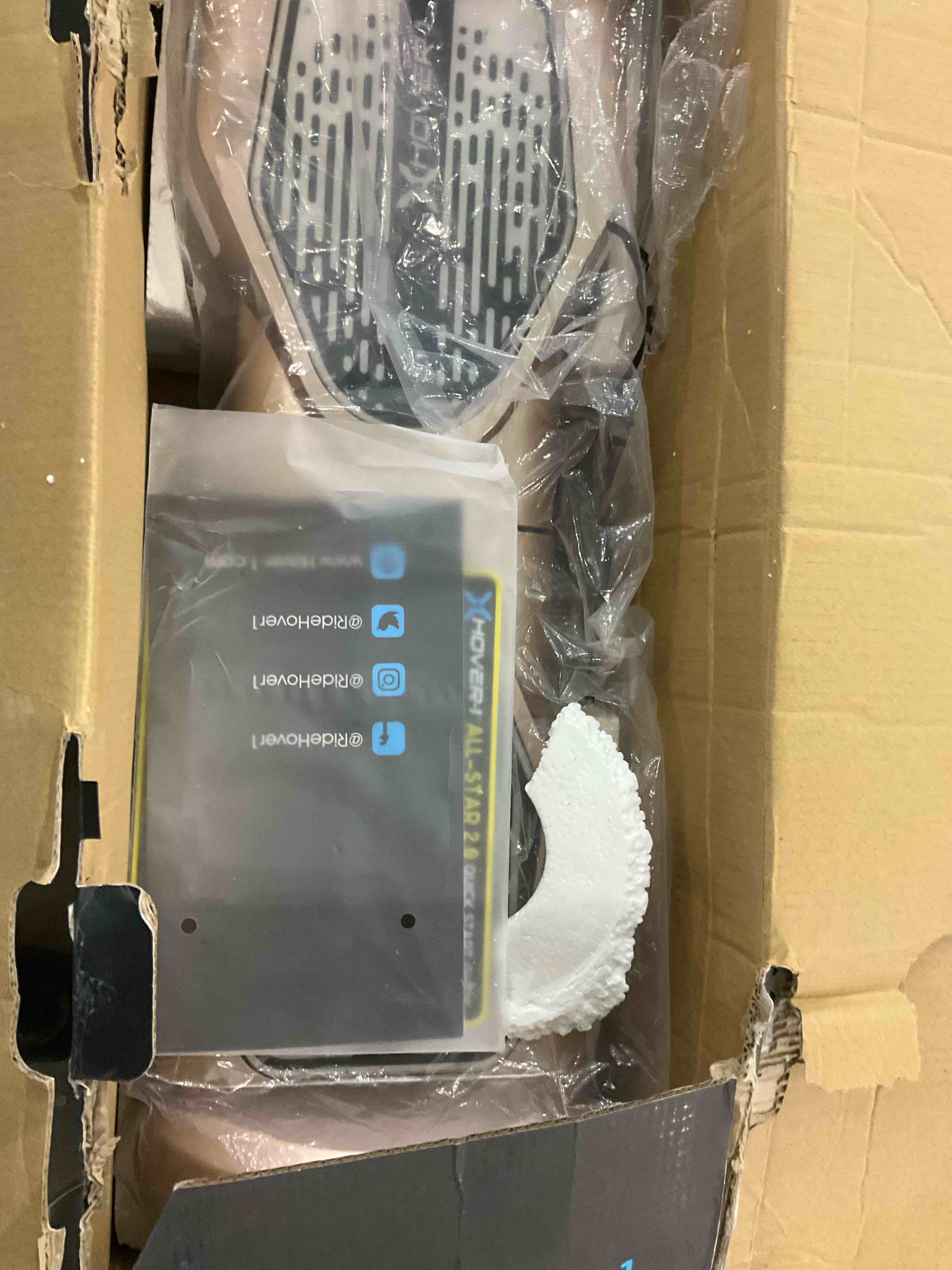 https://s3.amazonaws.com/lotting-images-prod/BargainHunt/EXS01558622_1714562872659.jpeg
