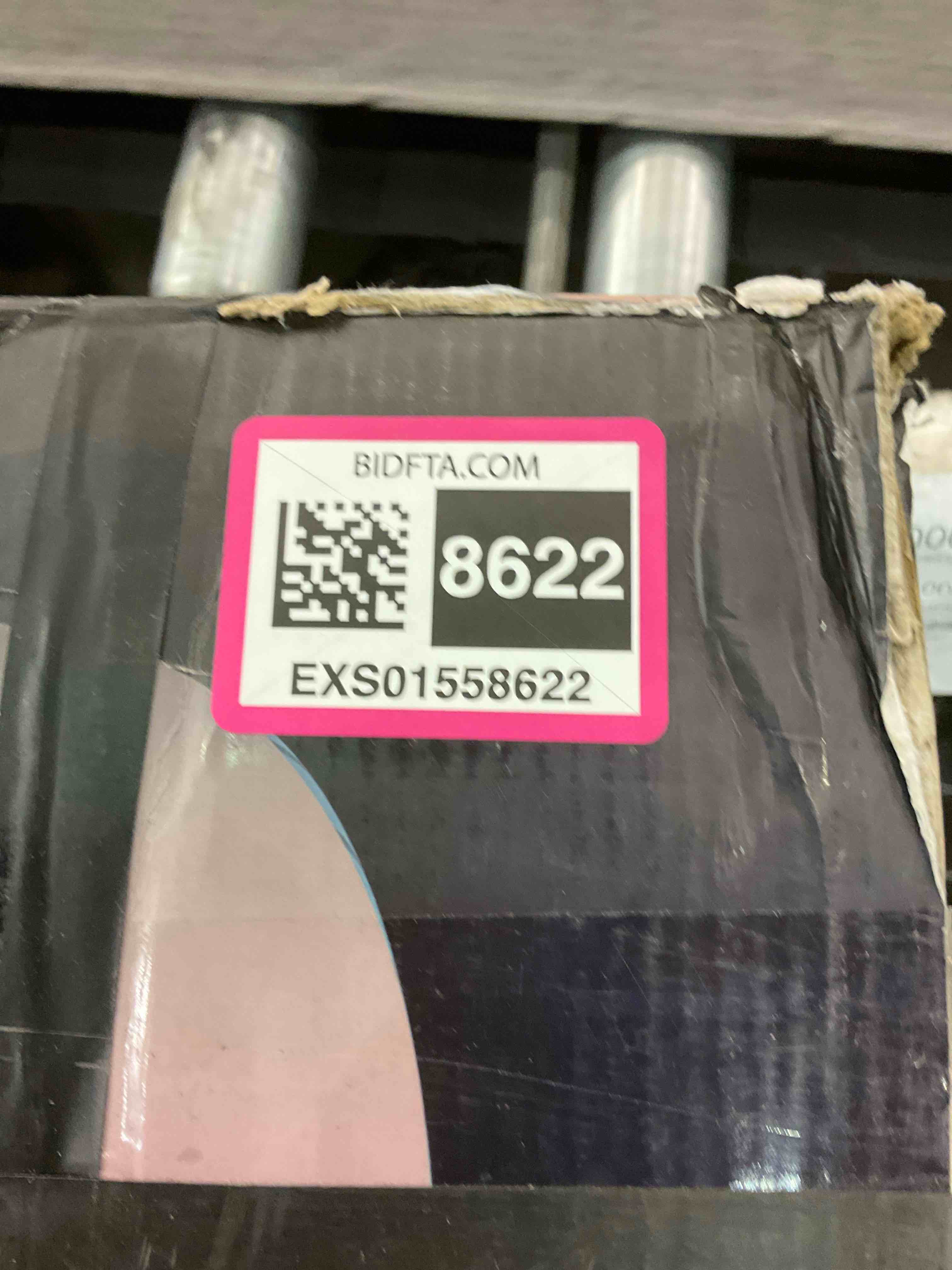 https://s3.amazonaws.com/lotting-images-prod/BargainHunt/EXS01558622_1714562890652.jpeg