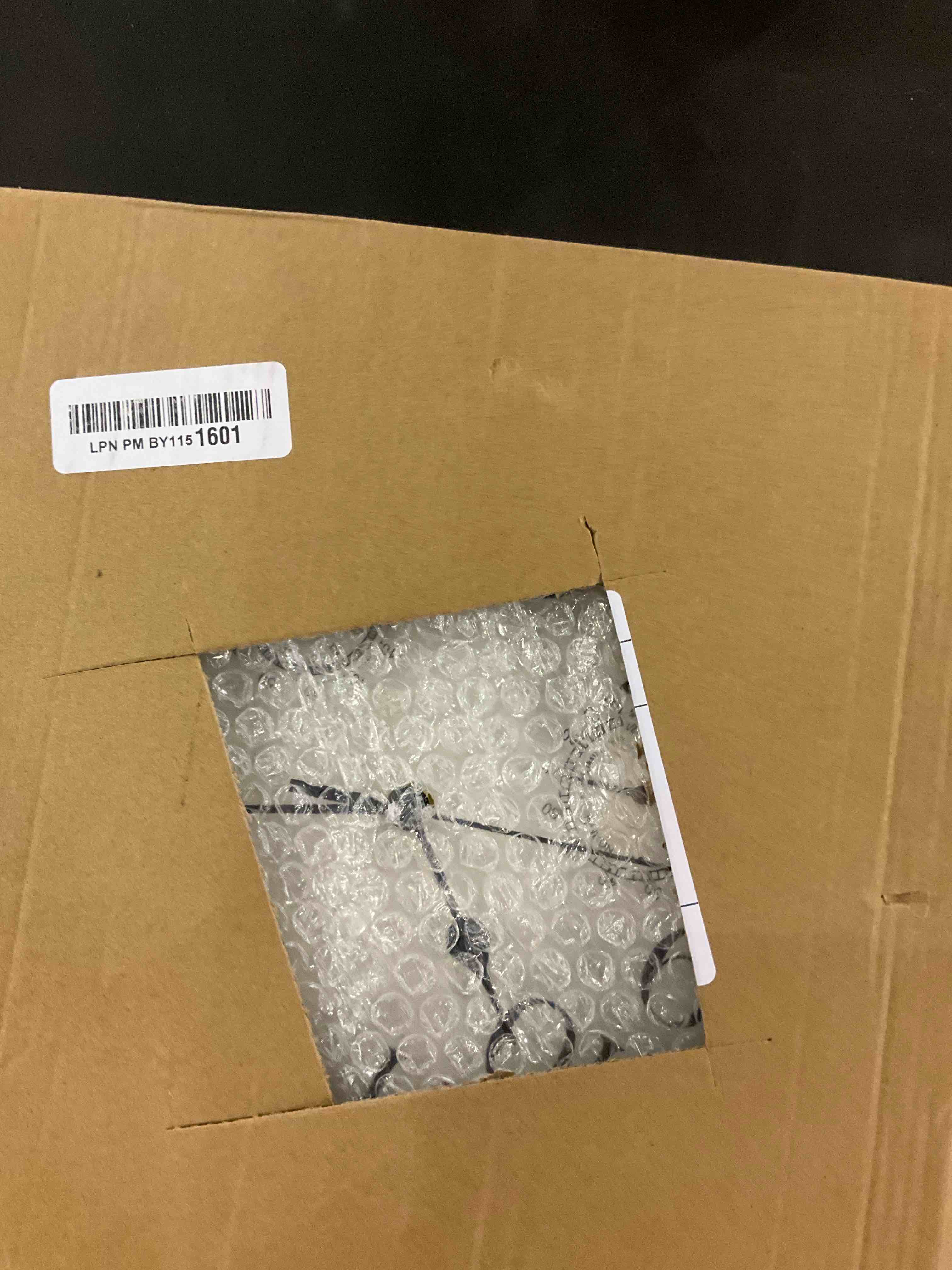 https://s3.amazonaws.com/lotting-images-prod/BargainHunt/EXS01558815_1714997158498.jpeg
