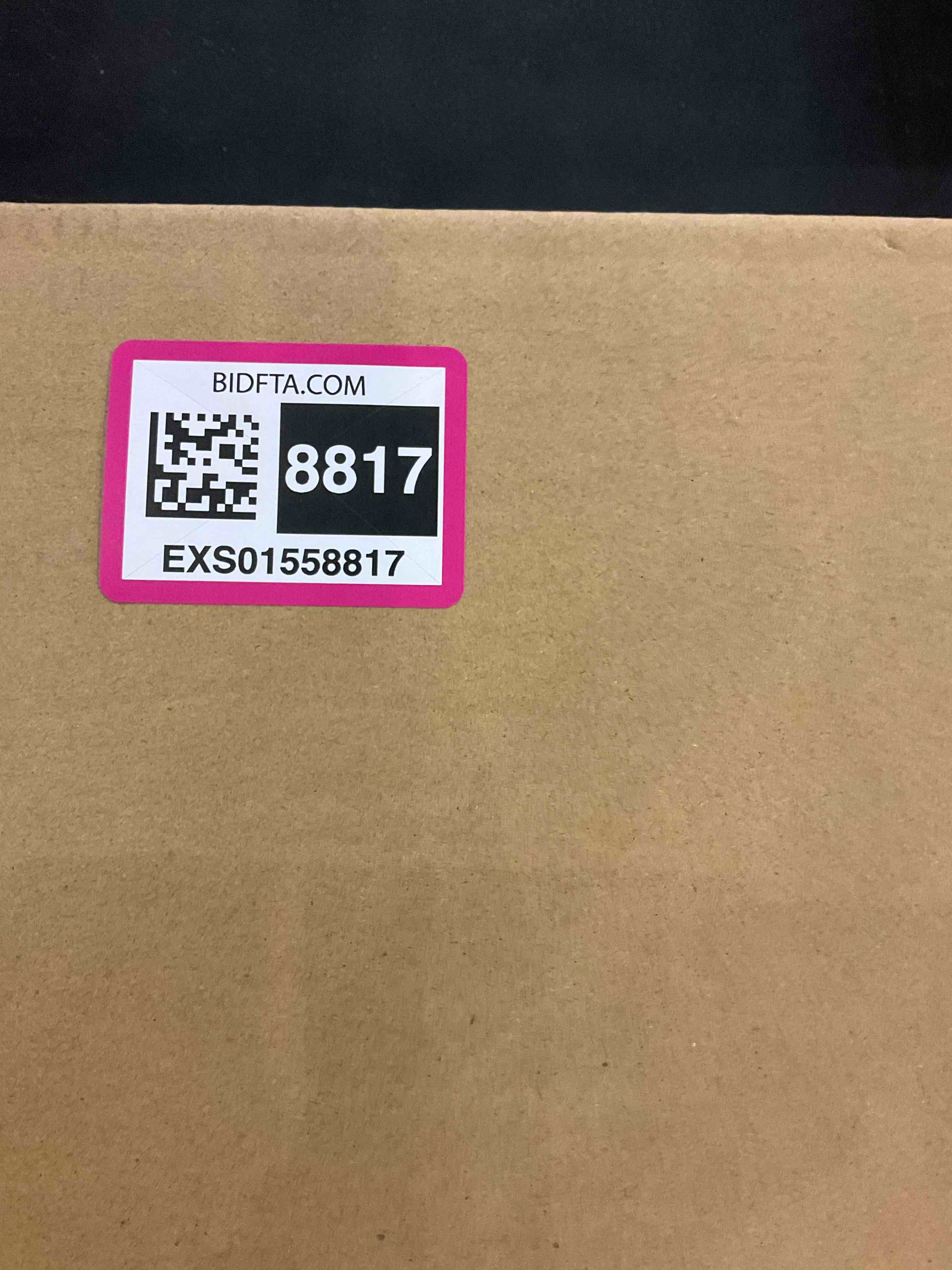 https://s3.amazonaws.com/lotting-images-prod/BargainHunt/EXS01558817_1714997315163.jpeg