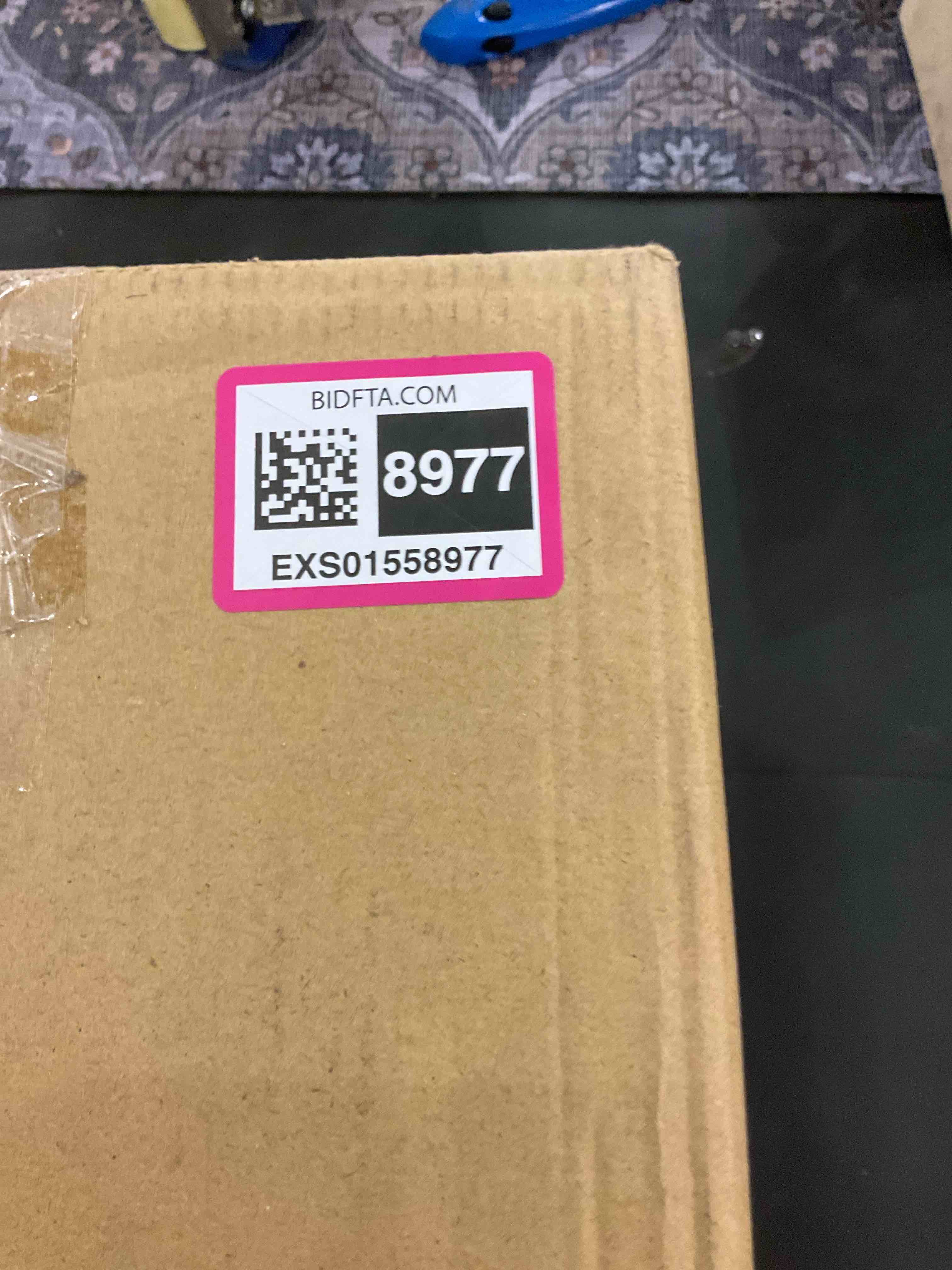 https://s3.amazonaws.com/lotting-images-prod/BargainHunt/EXS01558977_1715183156090.jpeg