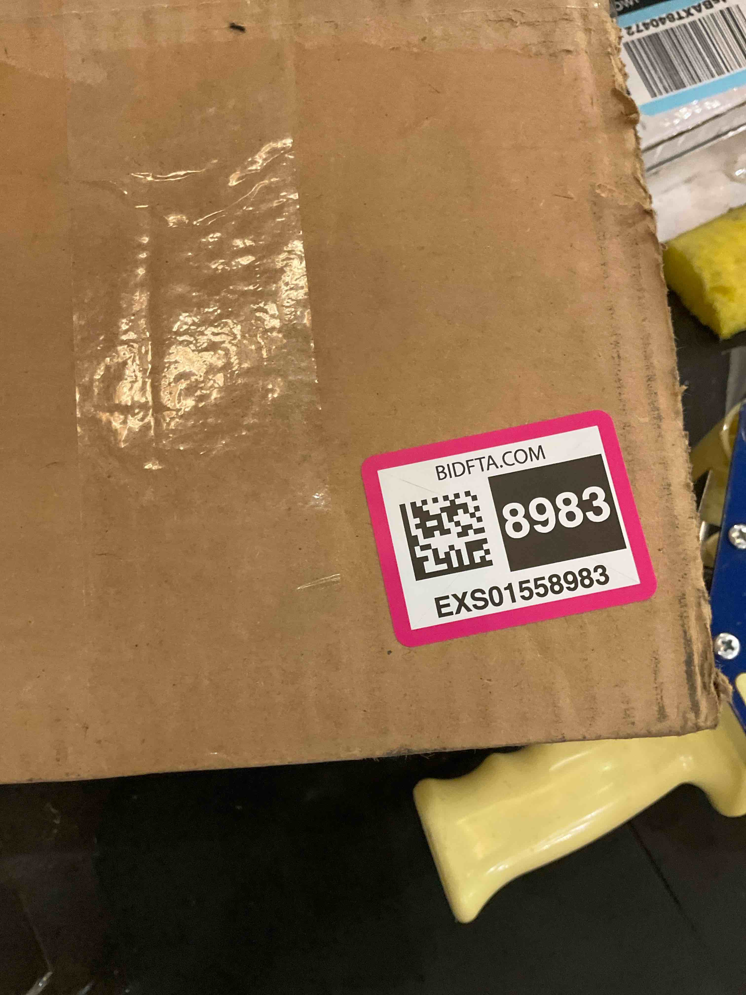 https://s3.amazonaws.com/lotting-images-prod/BargainHunt/EXS01558983_1715186576712.jpeg
