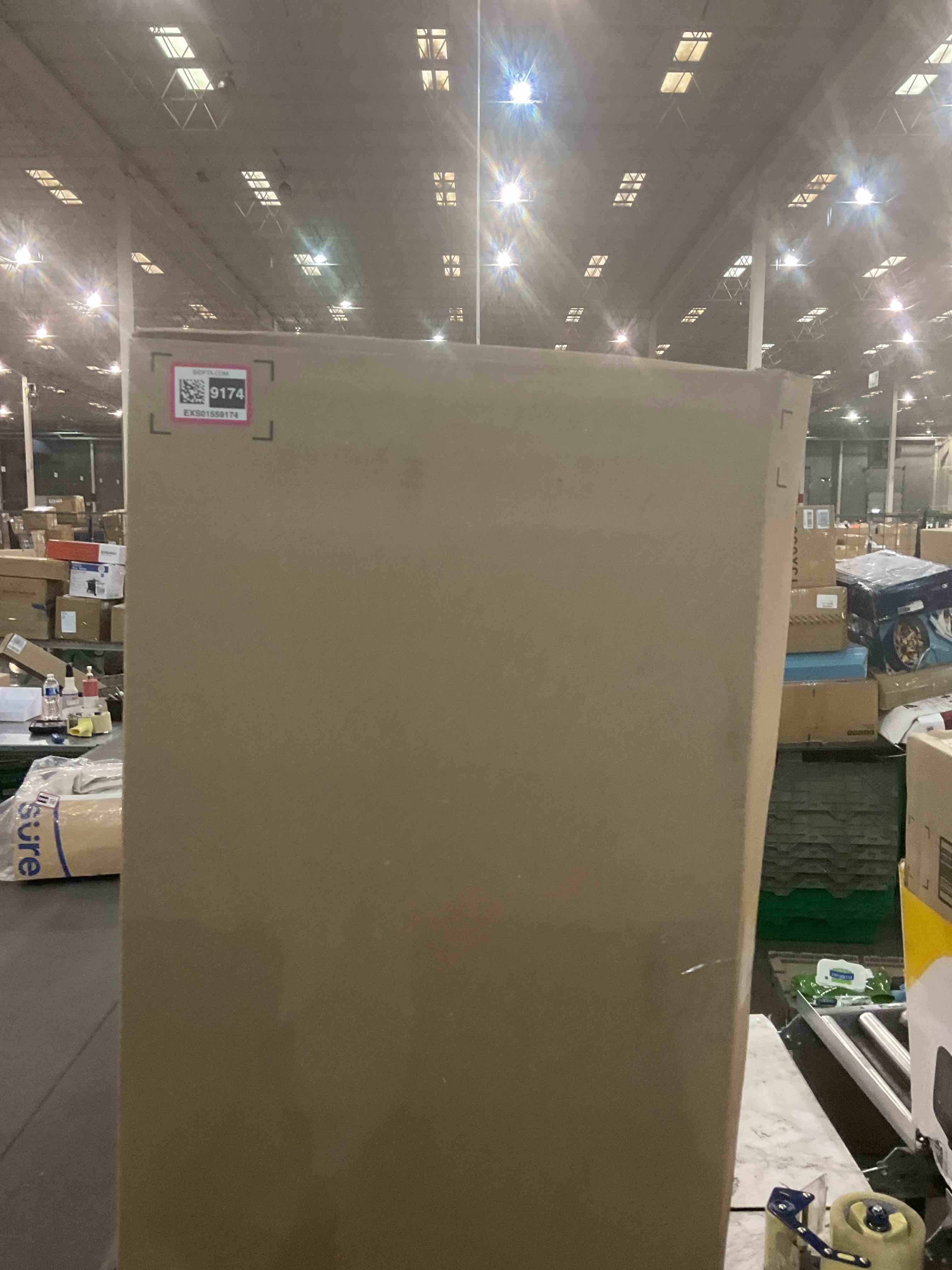 https://s3.amazonaws.com/lotting-images-prod/BargainHunt/EXS01559174_1715168706374.jpeg