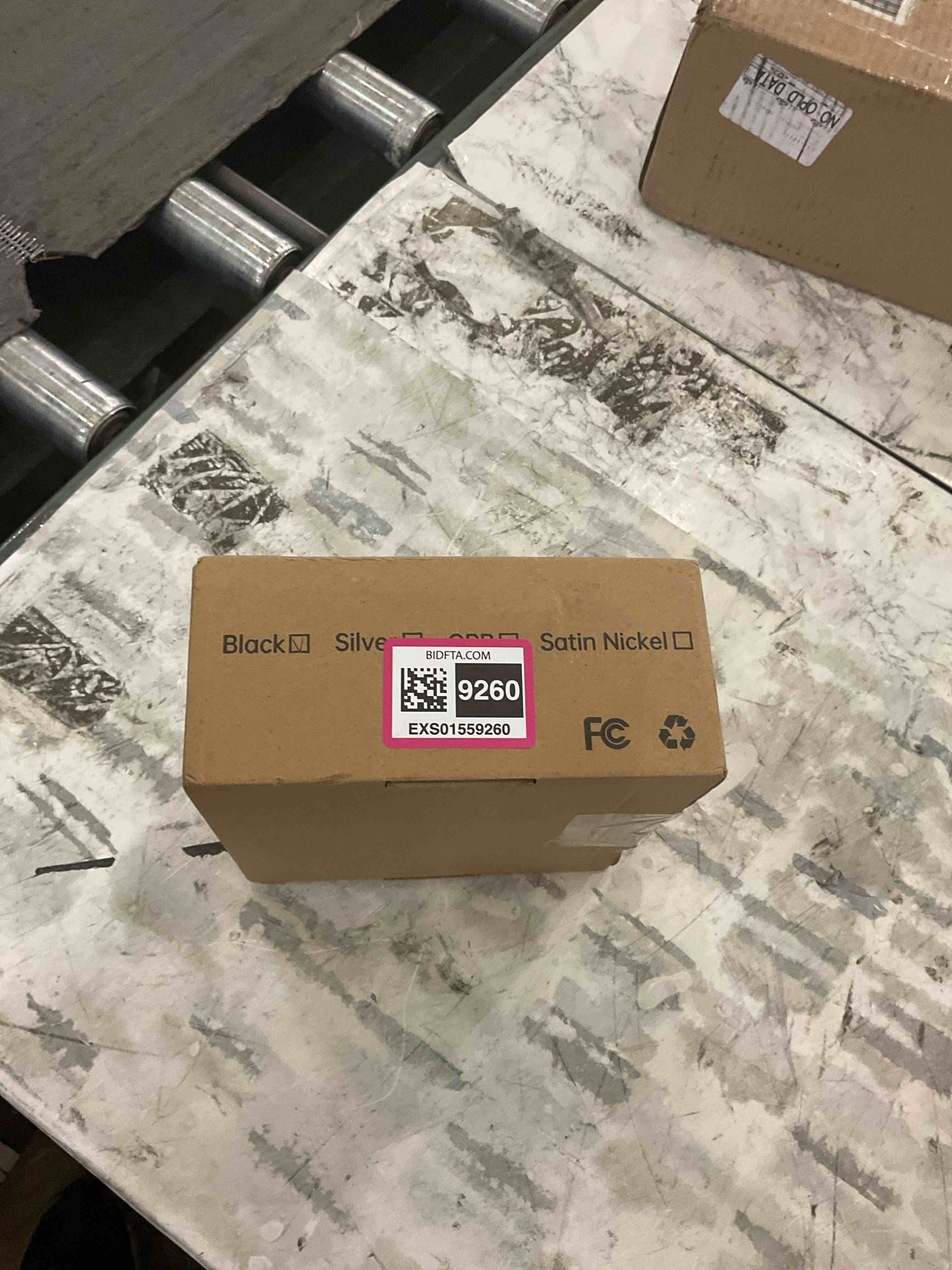 https://s3.amazonaws.com/lotting-images-prod/BargainHunt/EXS01559260_1715195011548.jpeg