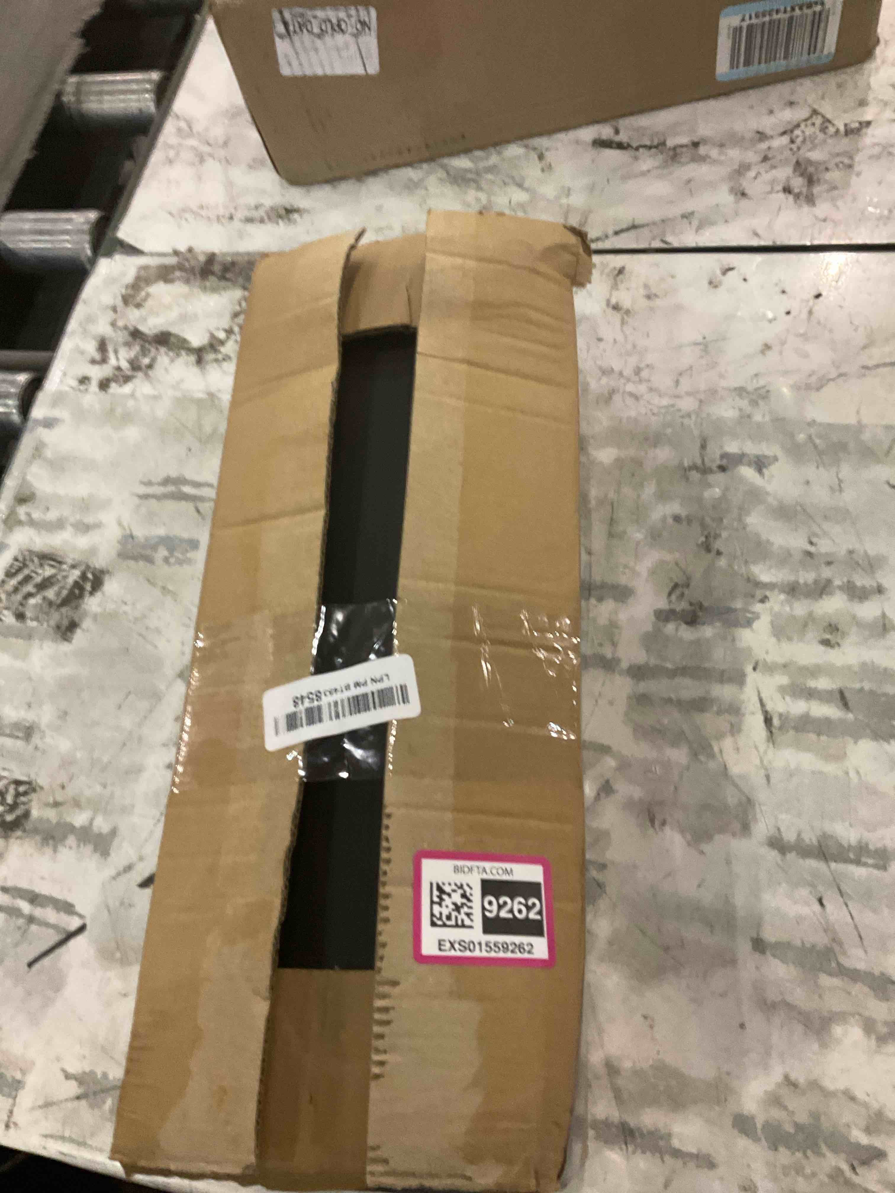 https://s3.amazonaws.com/lotting-images-prod/BargainHunt/EXS01559262_1715253174619.jpeg