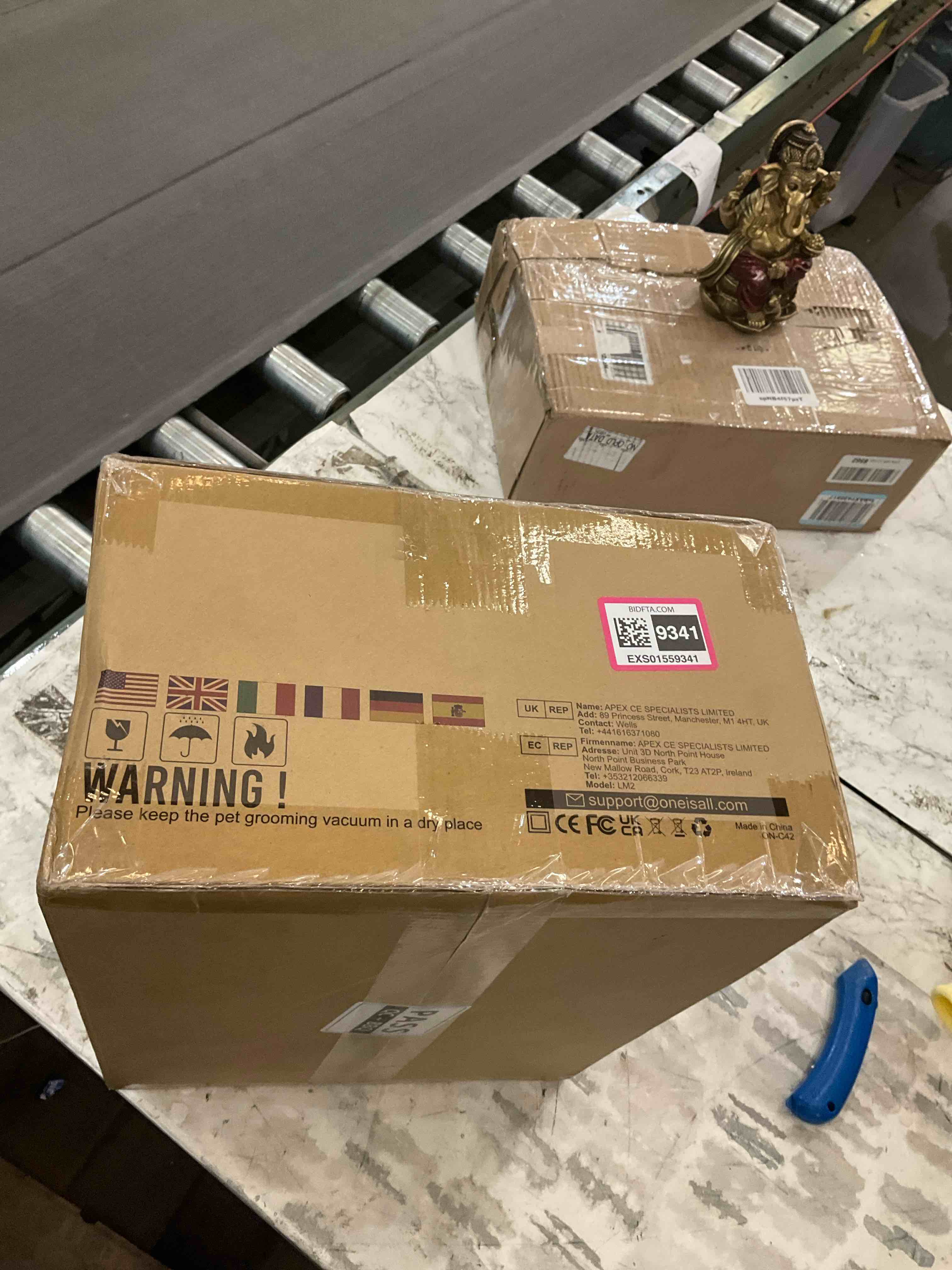 https://s3.amazonaws.com/lotting-images-prod/BargainHunt/EXS01559341_1715351285648.jpeg