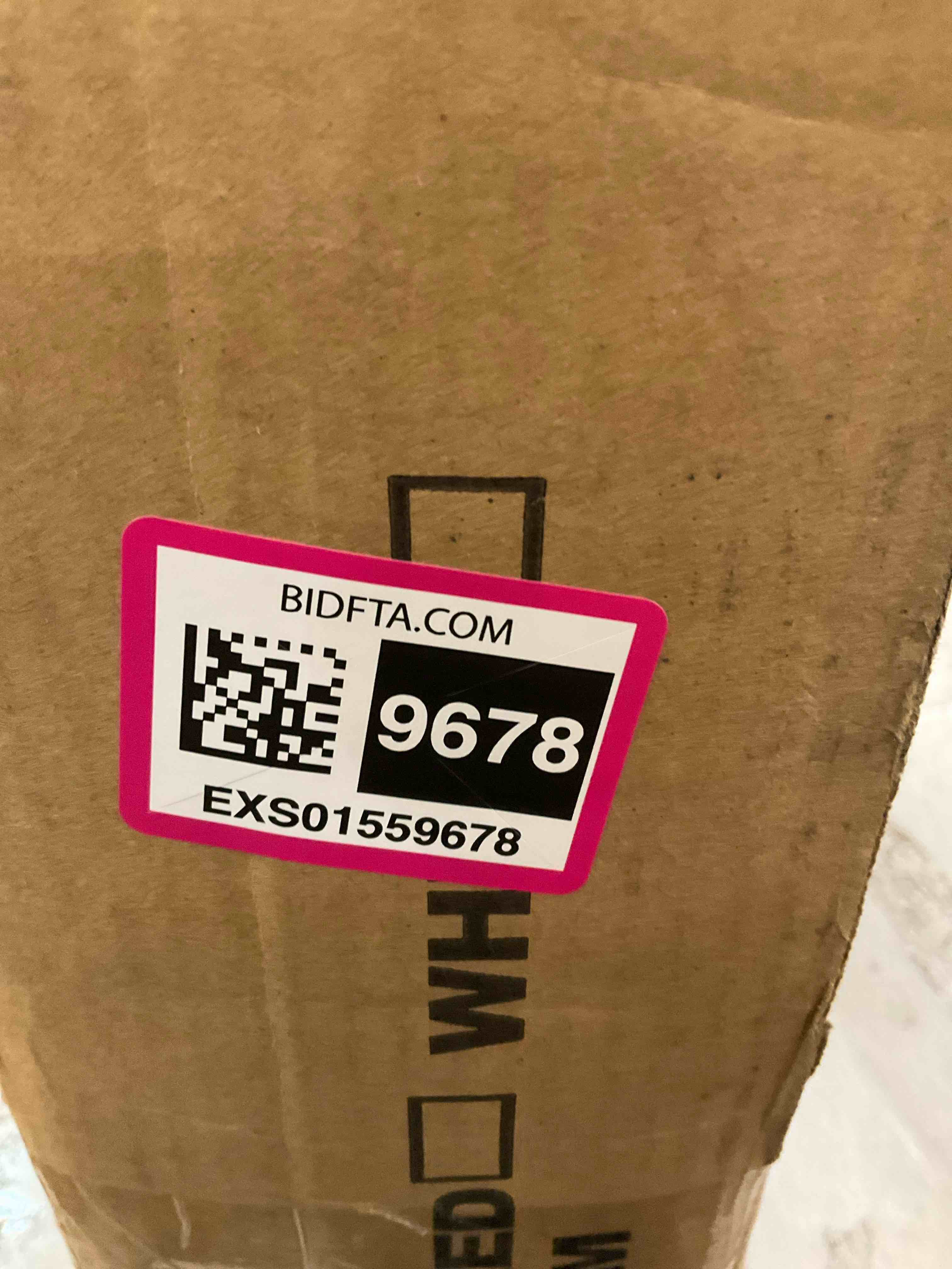 https://s3.amazonaws.com/lotting-images-prod/BargainHunt/EXS01559678_1715367630650.jpeg