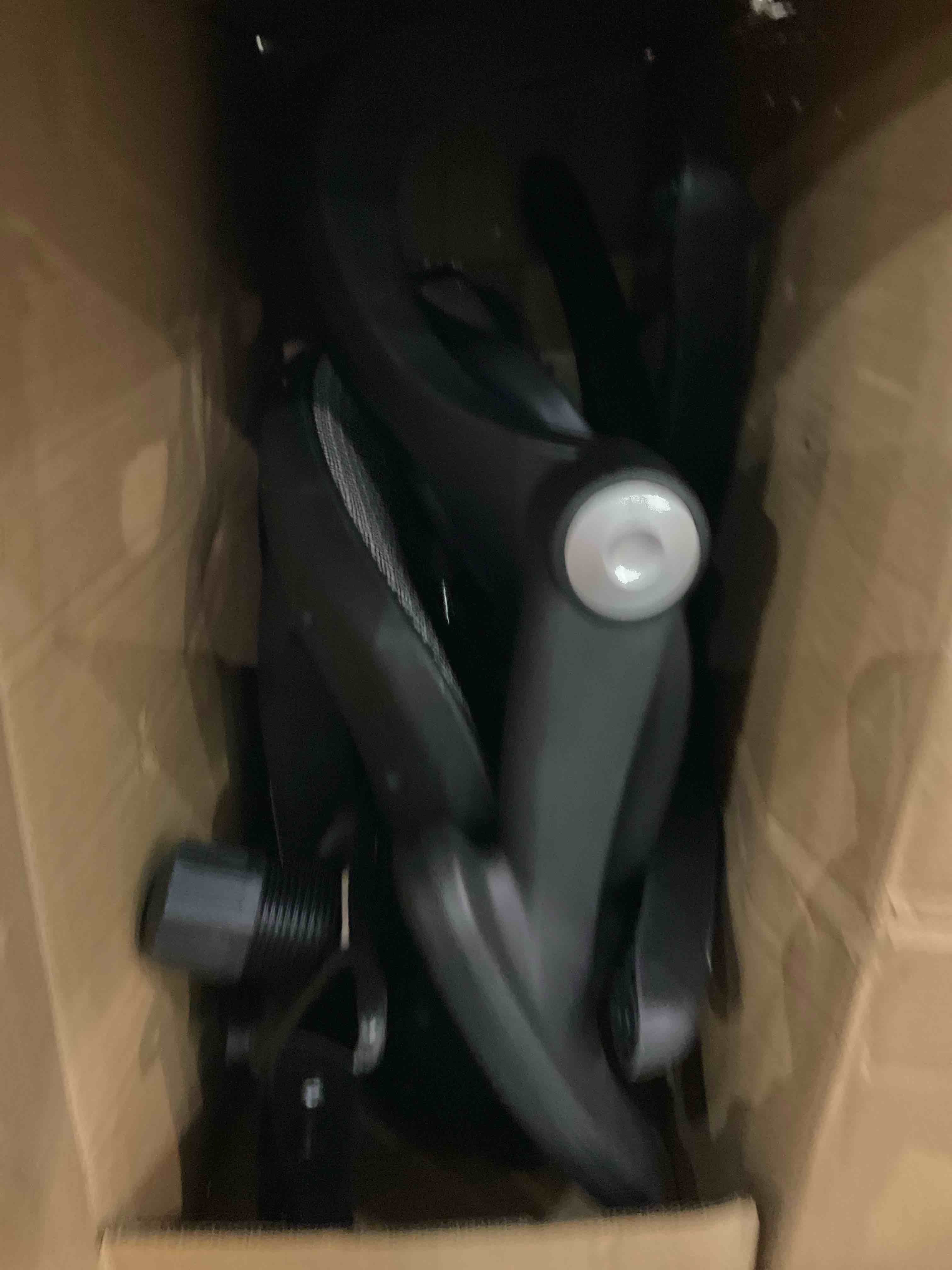 https://s3.amazonaws.com/lotting-images-prod/BargainHunt/EXS01559708_1715601306956.jpeg