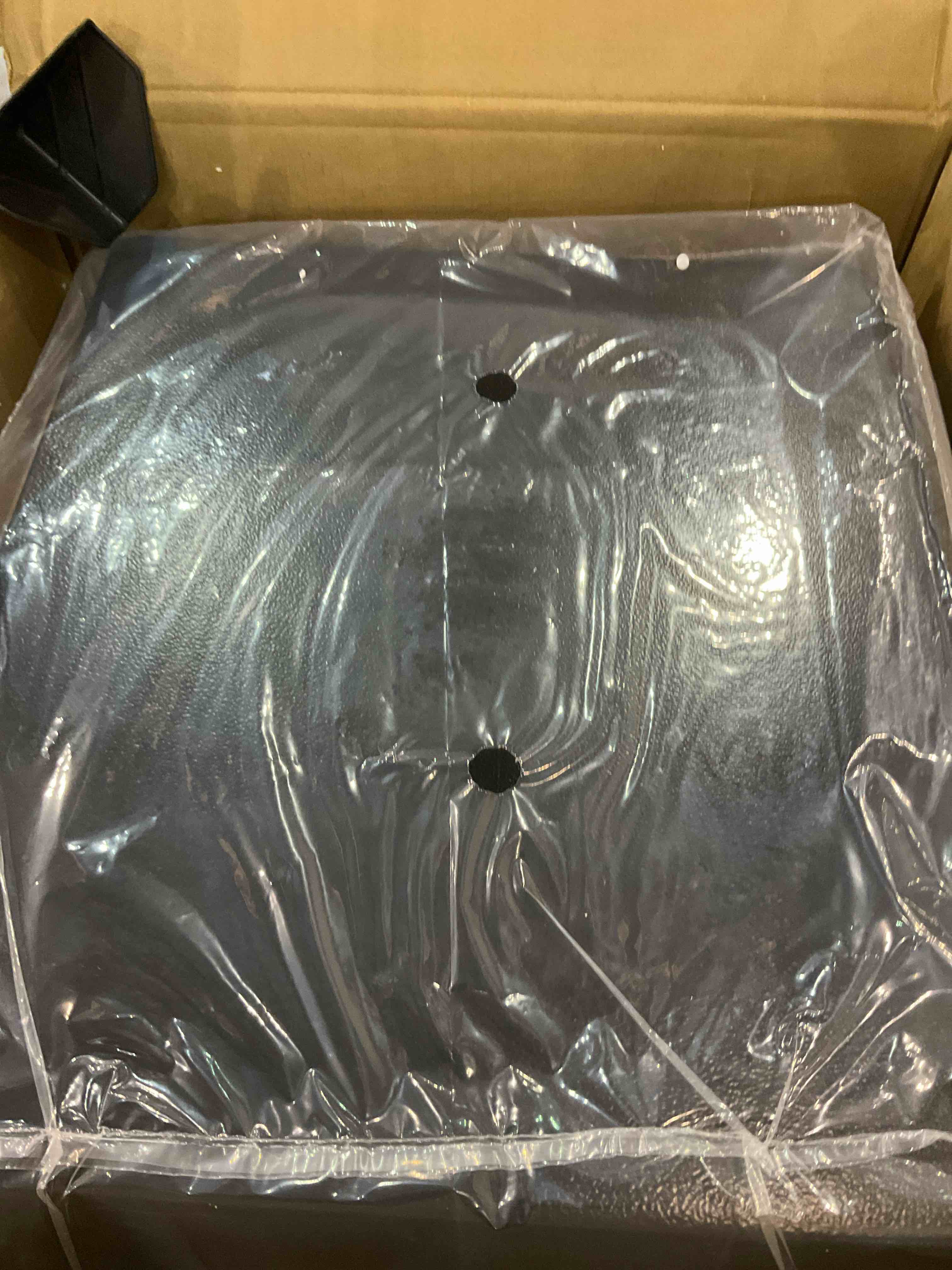 https://s3.amazonaws.com/lotting-images-prod/BargainHunt/EXS01559716_1715602511095.jpeg