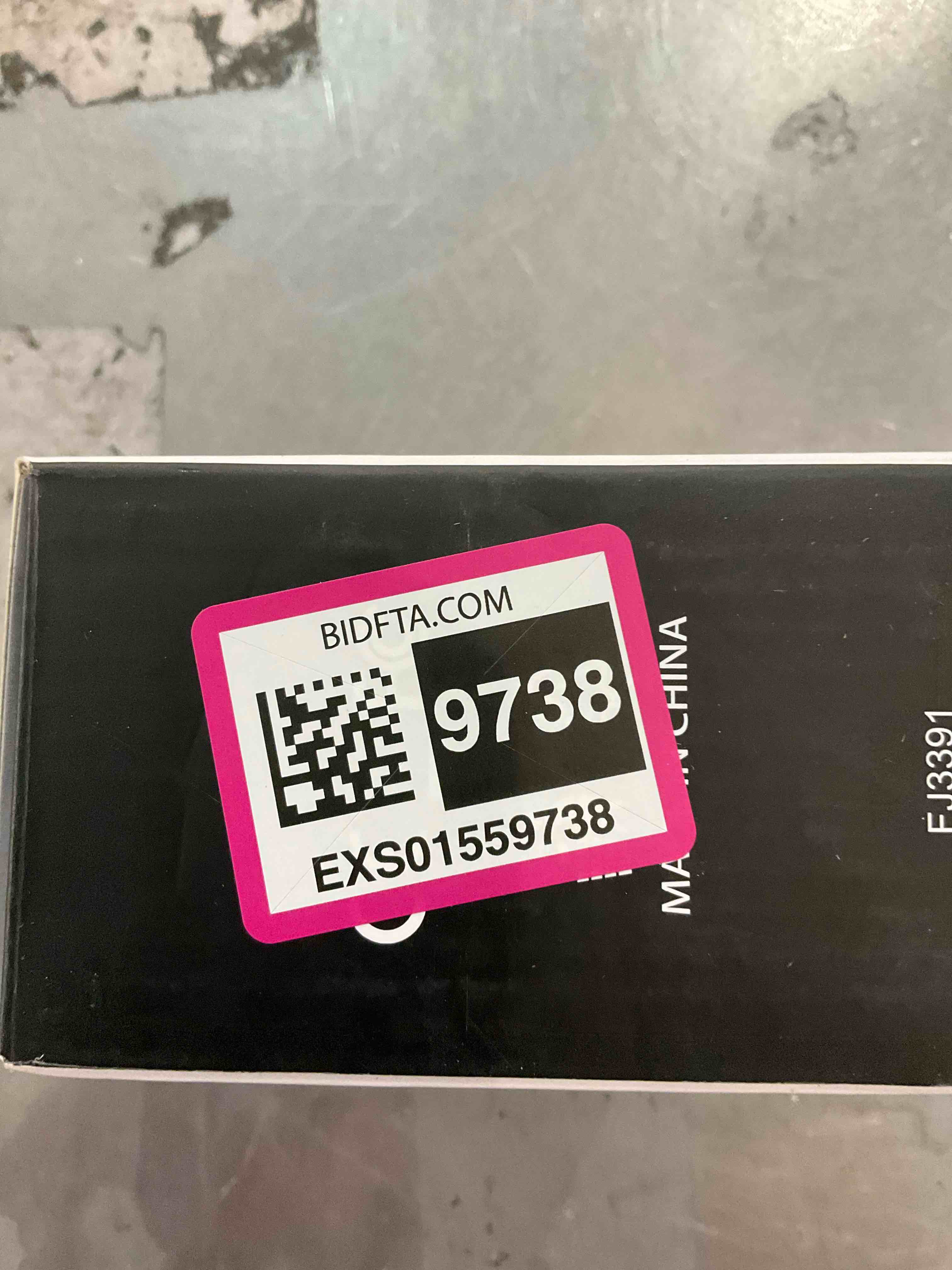 https://s3.amazonaws.com/lotting-images-prod/BargainHunt/EXS01559738_1715604663655.jpeg