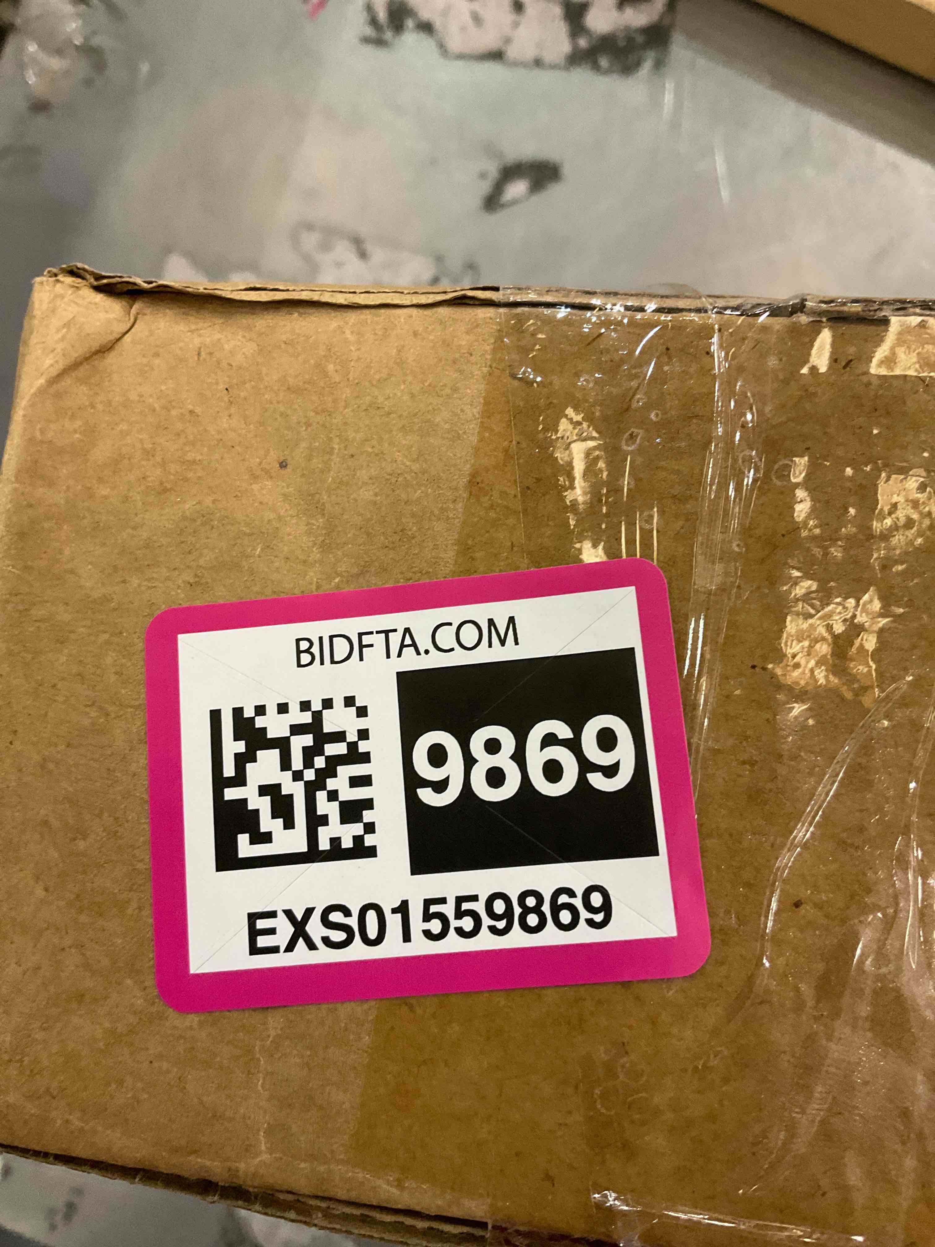https://s3.amazonaws.com/lotting-images-prod/BargainHunt/EXS01559869_1715625409785.jpeg