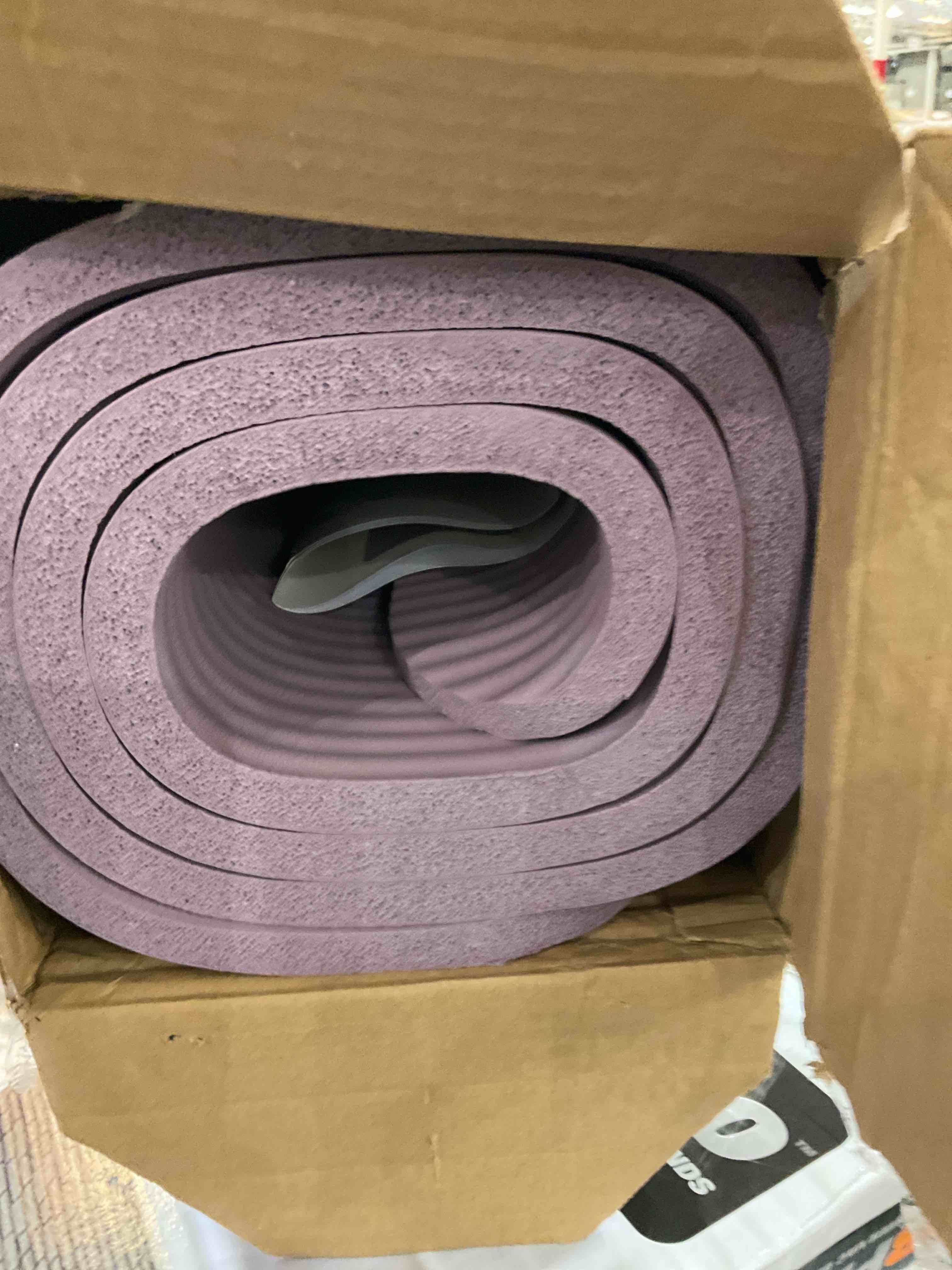https://s3.amazonaws.com/lotting-images-prod/BargainHunt/EXS01560047_1719932225549.jpeg