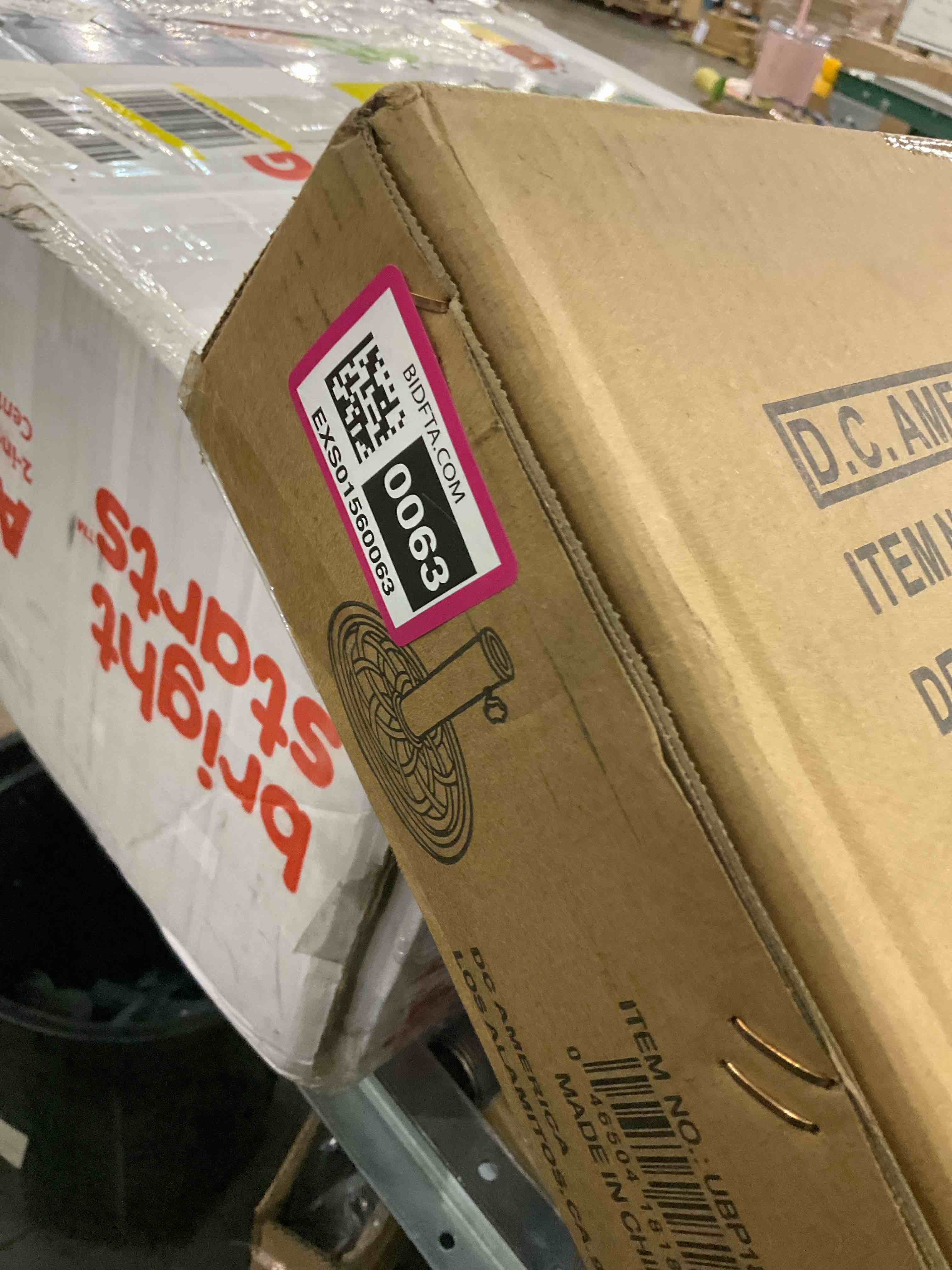https://s3.amazonaws.com/lotting-images-prod/BargainHunt/EXS01560063_1719939028769.jpeg