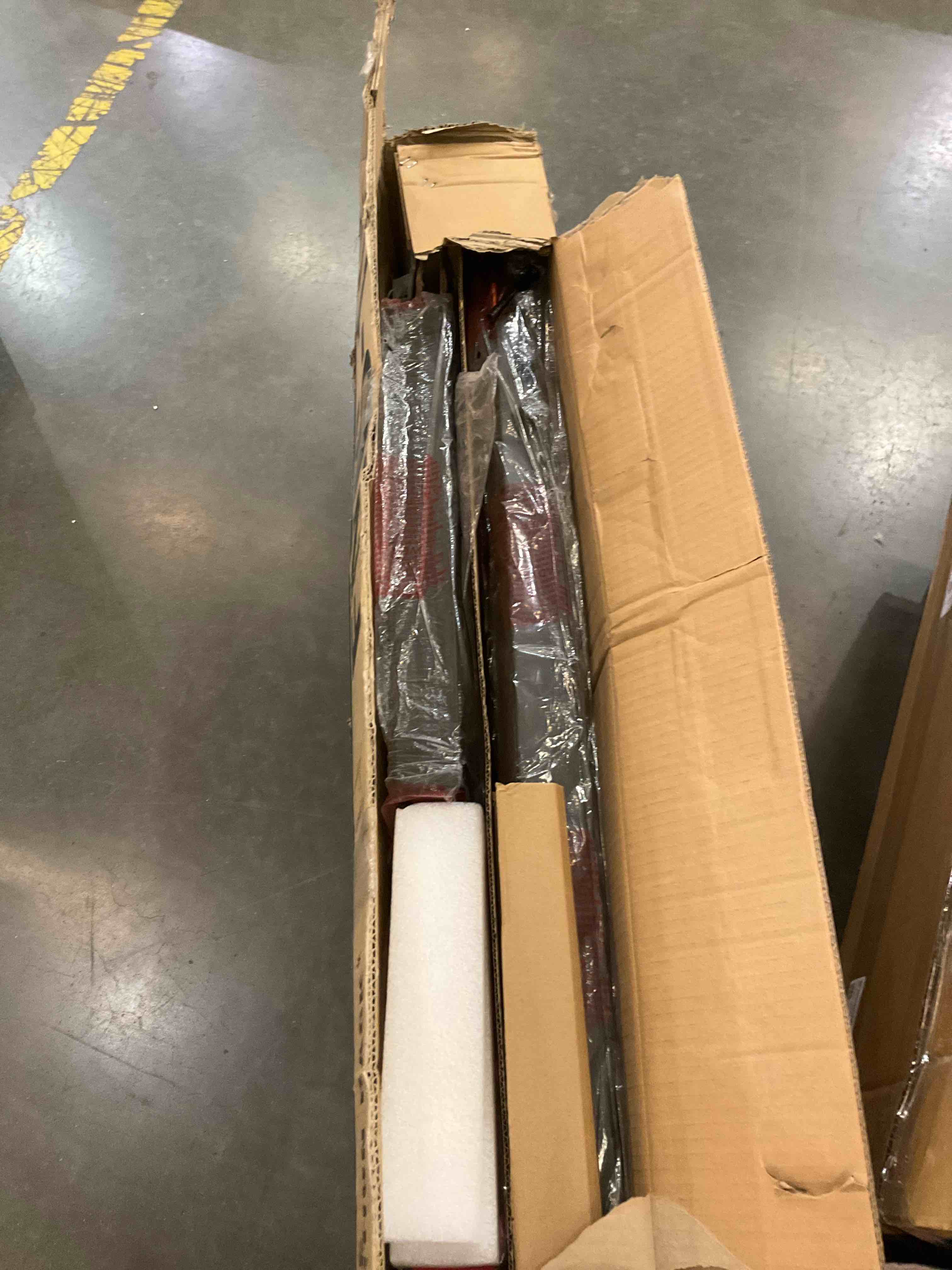 https://s3.amazonaws.com/lotting-images-prod/BargainHunt/EXS01560099_1719947472041.jpeg