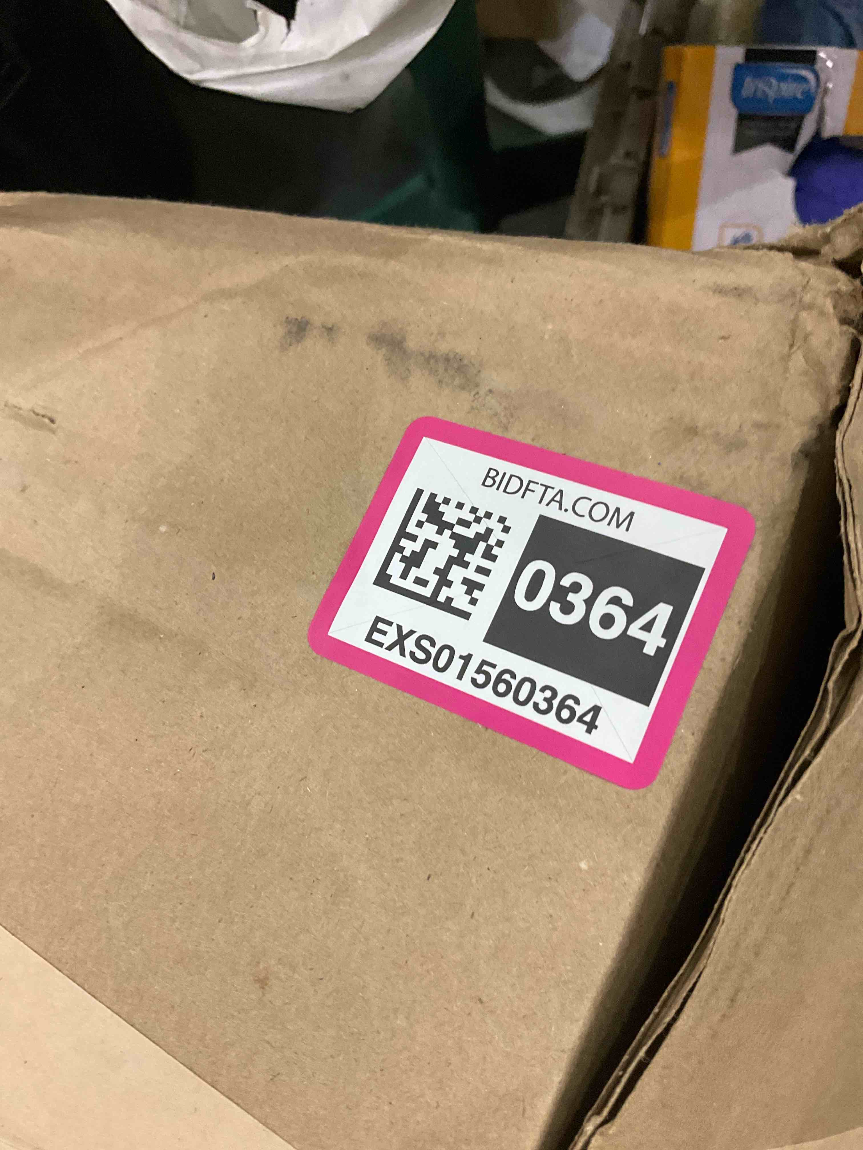 https://s3.amazonaws.com/lotting-images-prod/BargainHunt/EXS01560364_1720446293145.jpeg