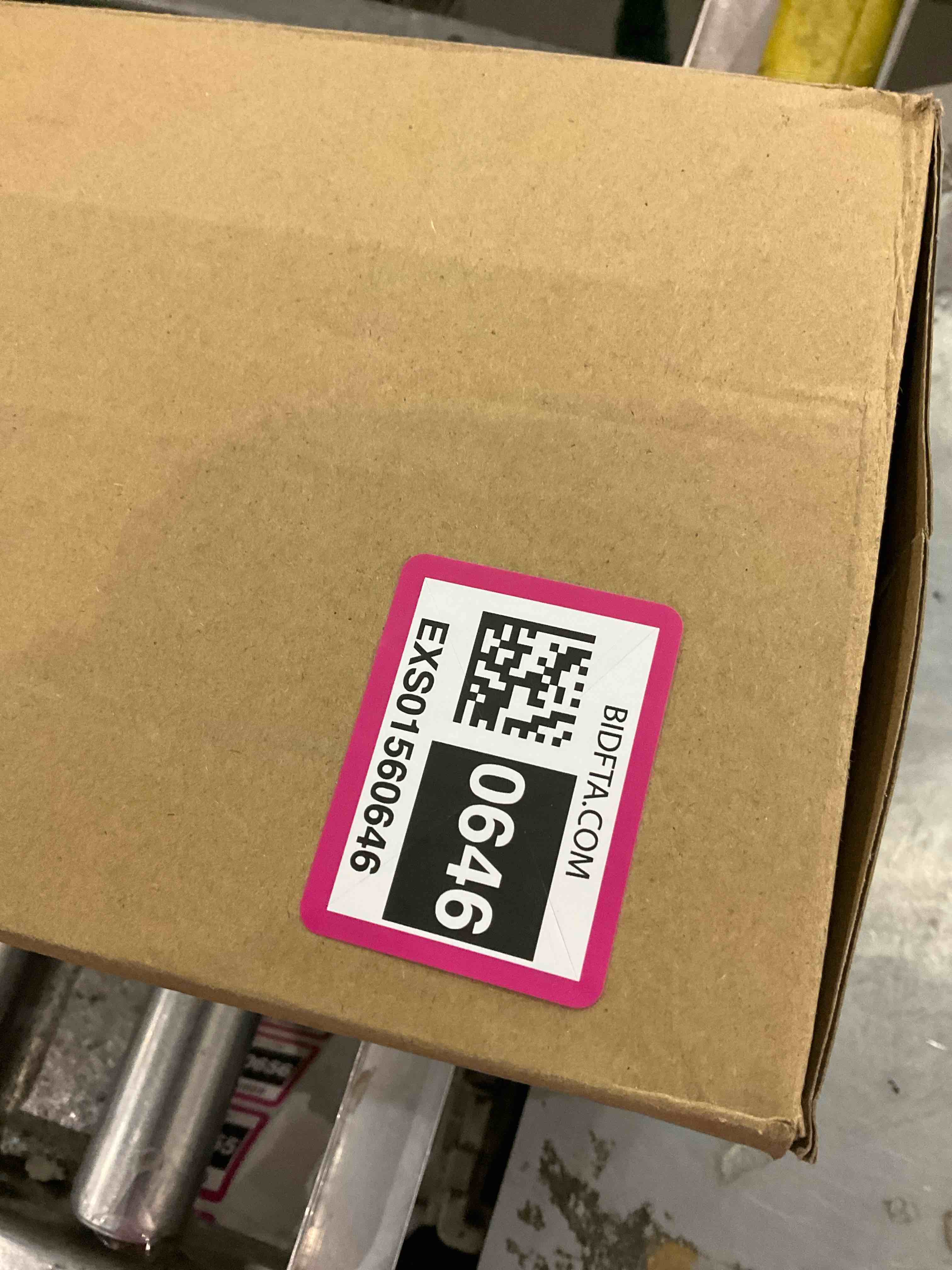 https://s3.amazonaws.com/lotting-images-prod/BargainHunt/EXS01560646_1716549768692.jpeg