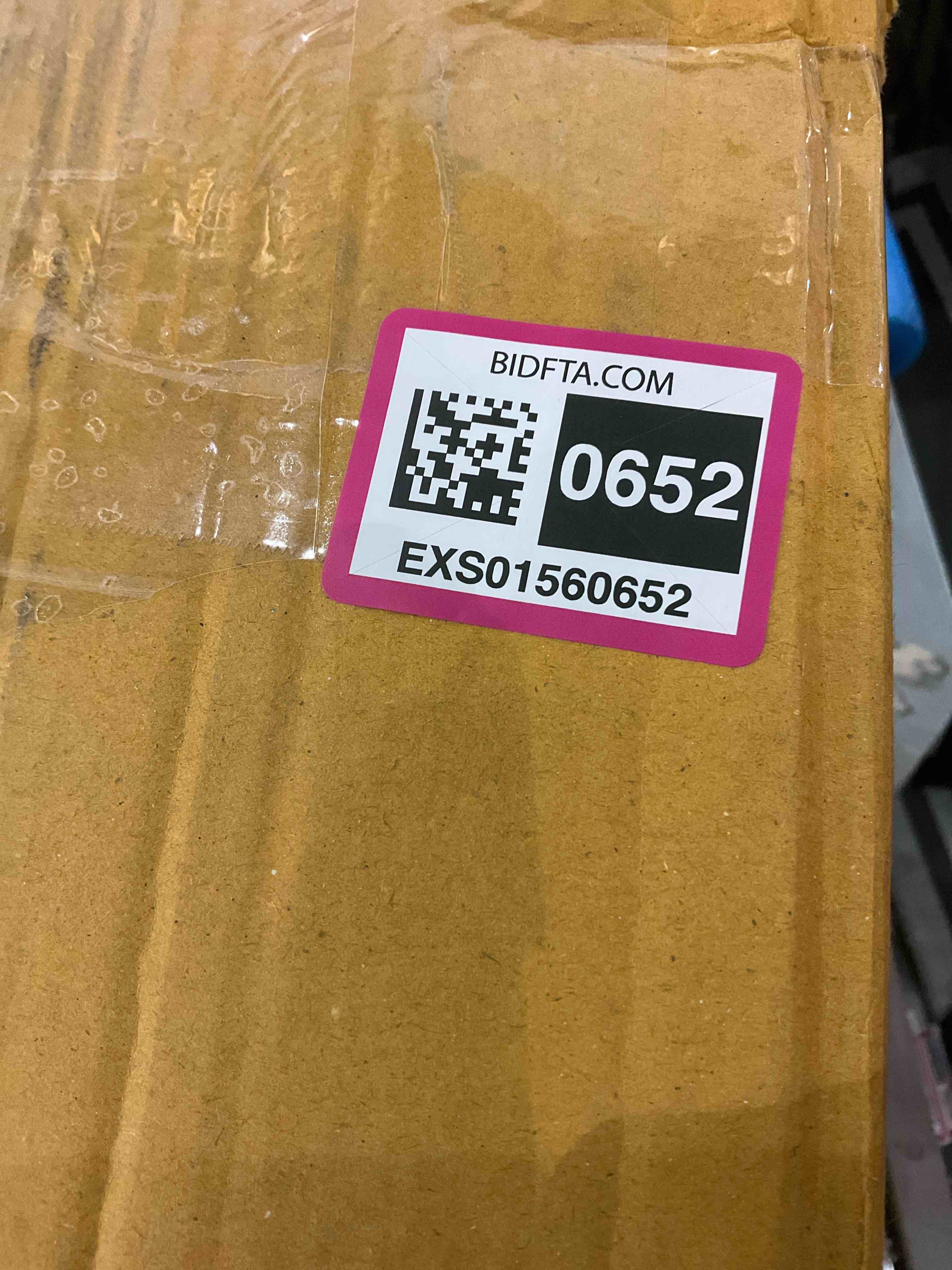 https://s3.amazonaws.com/lotting-images-prod/BargainHunt/EXS01560652_1716550487572.jpeg