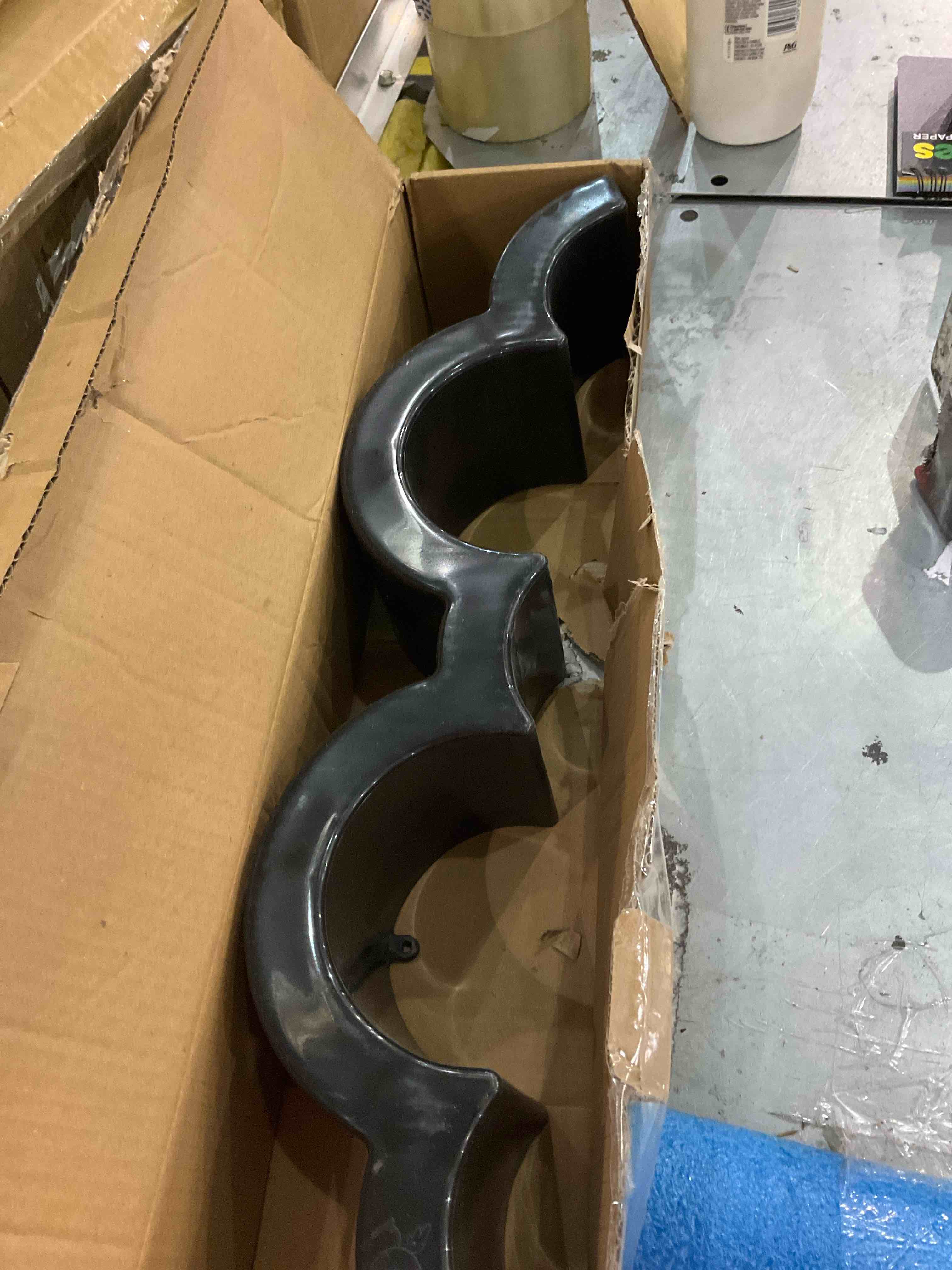 https://s3.amazonaws.com/lotting-images-prod/BargainHunt/EXS01560653_1716550551471.jpeg