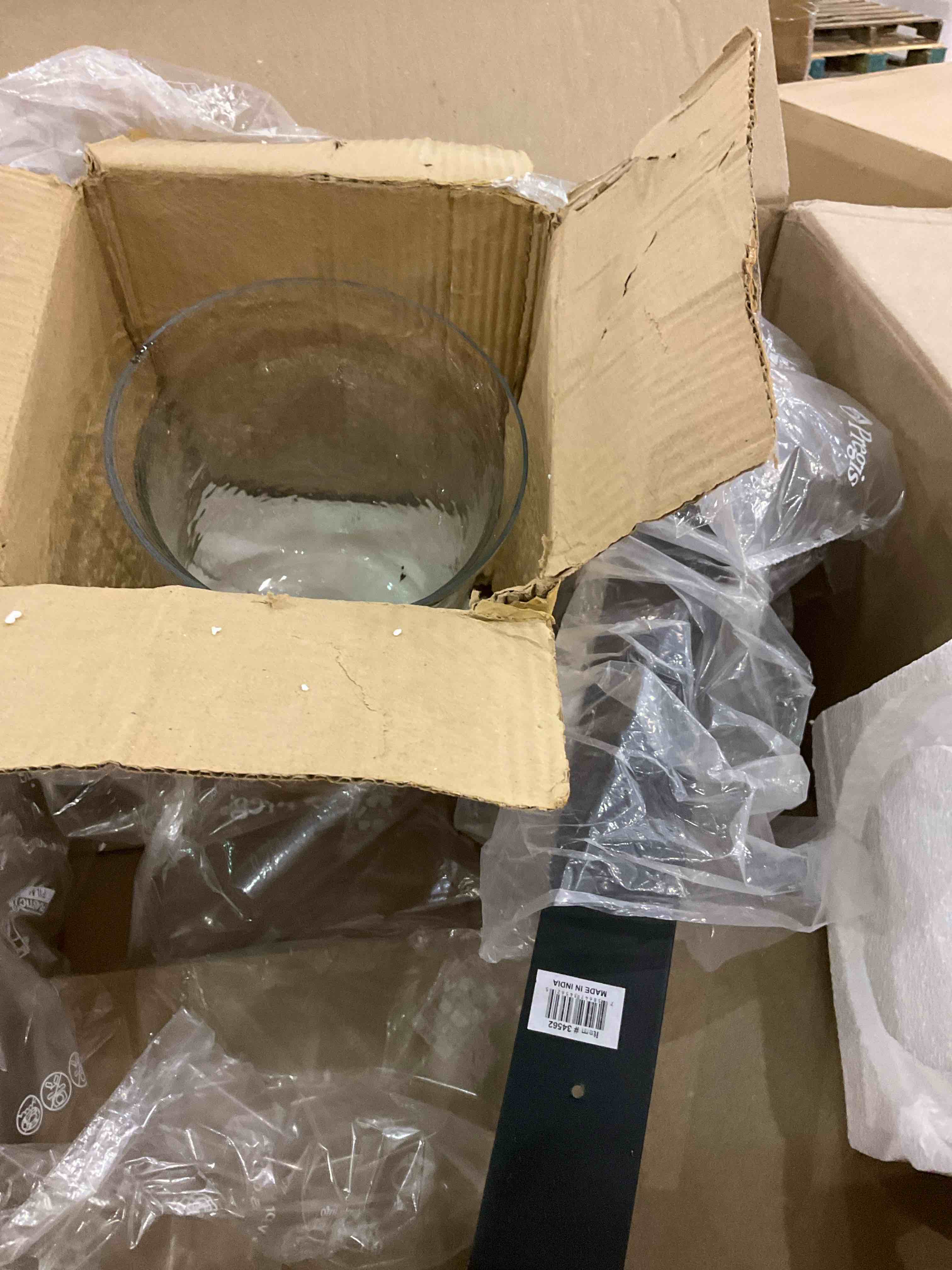 https://s3.amazonaws.com/lotting-images-prod/BargainHunt/EXS01560790_1716896609476.jpeg
