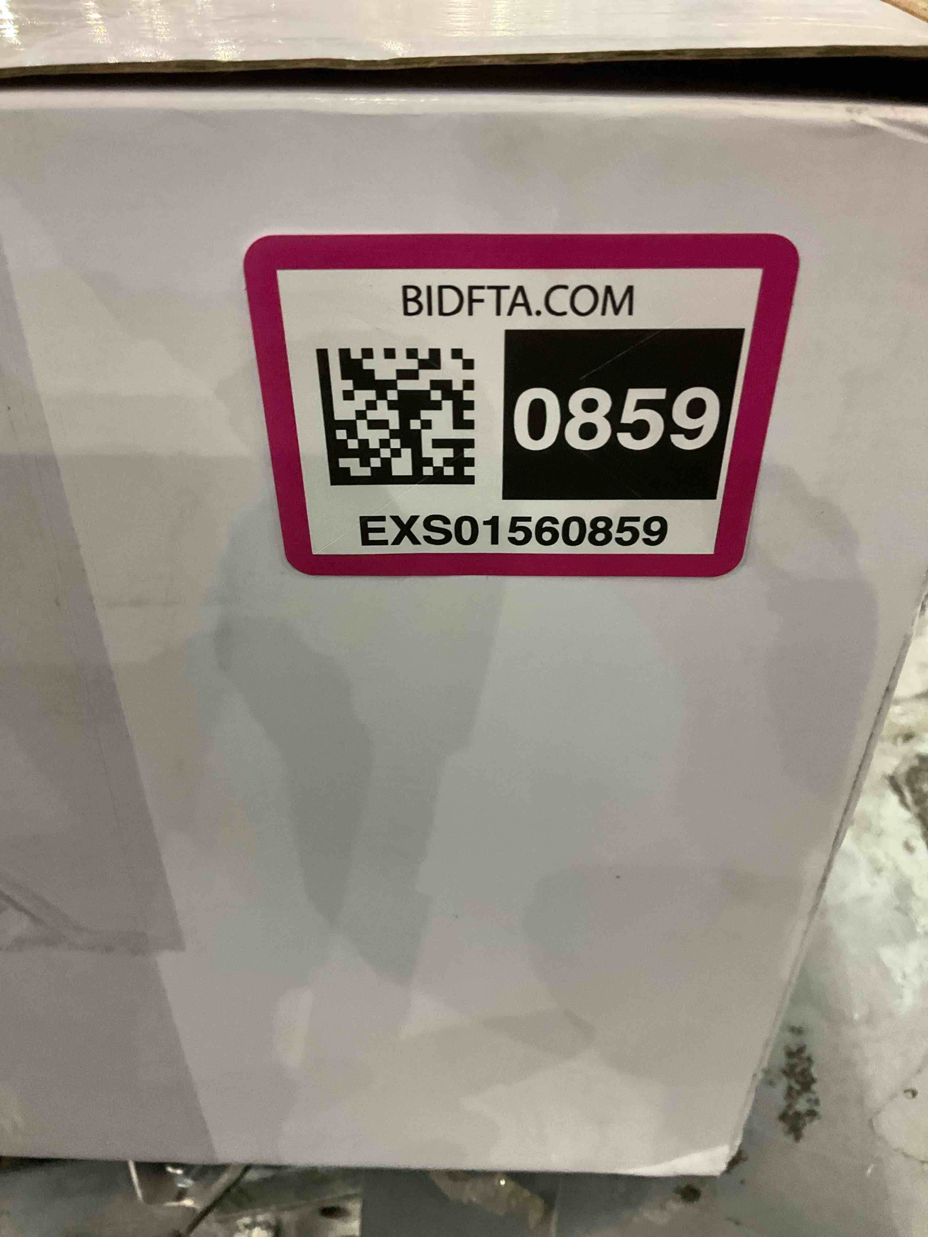 https://s3.amazonaws.com/lotting-images-prod/BargainHunt/EXS01560859_1716981377451.jpeg