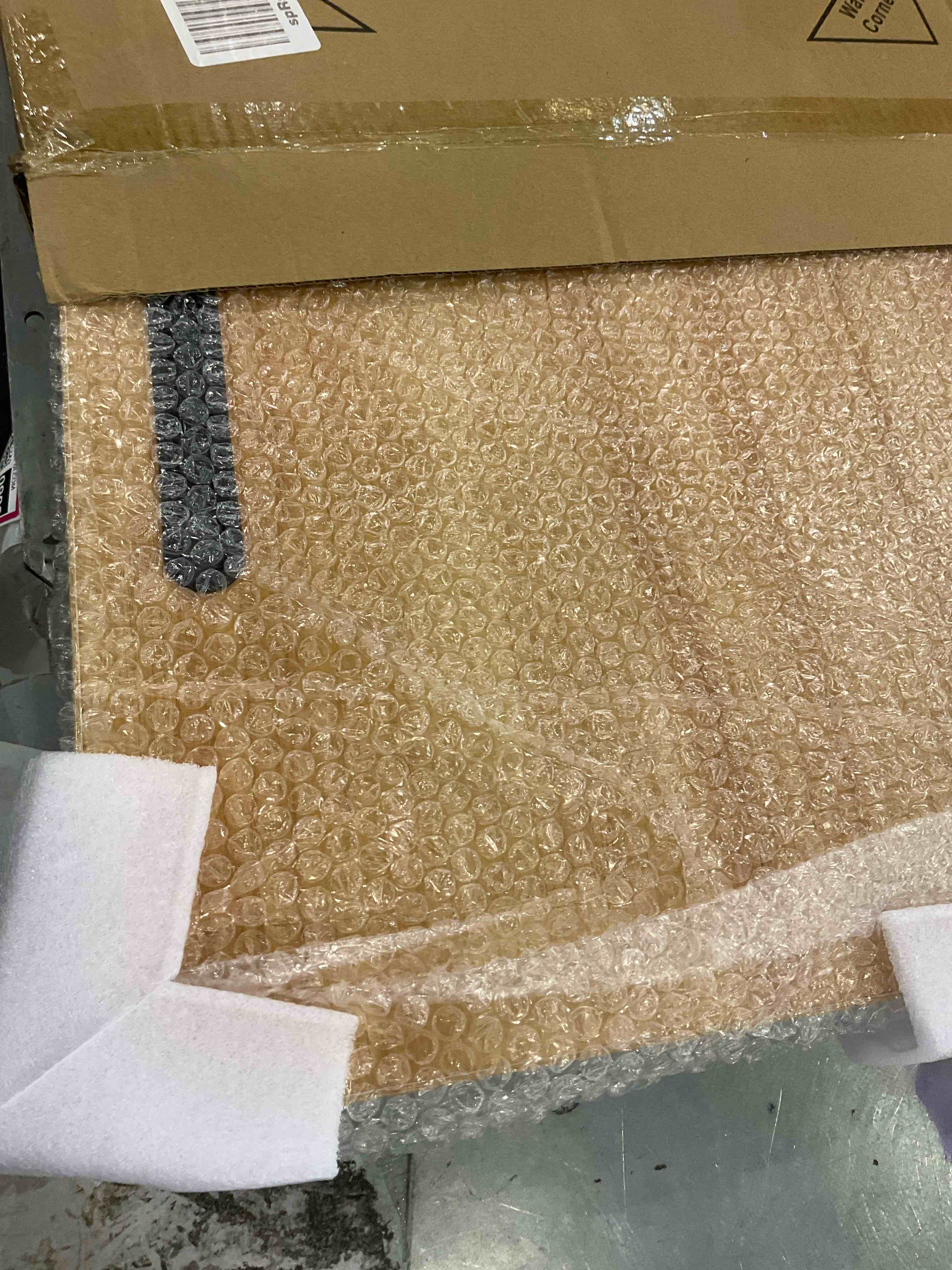 https://s3.amazonaws.com/lotting-images-prod/BargainHunt/EXS01560902_1716986766242.jpeg