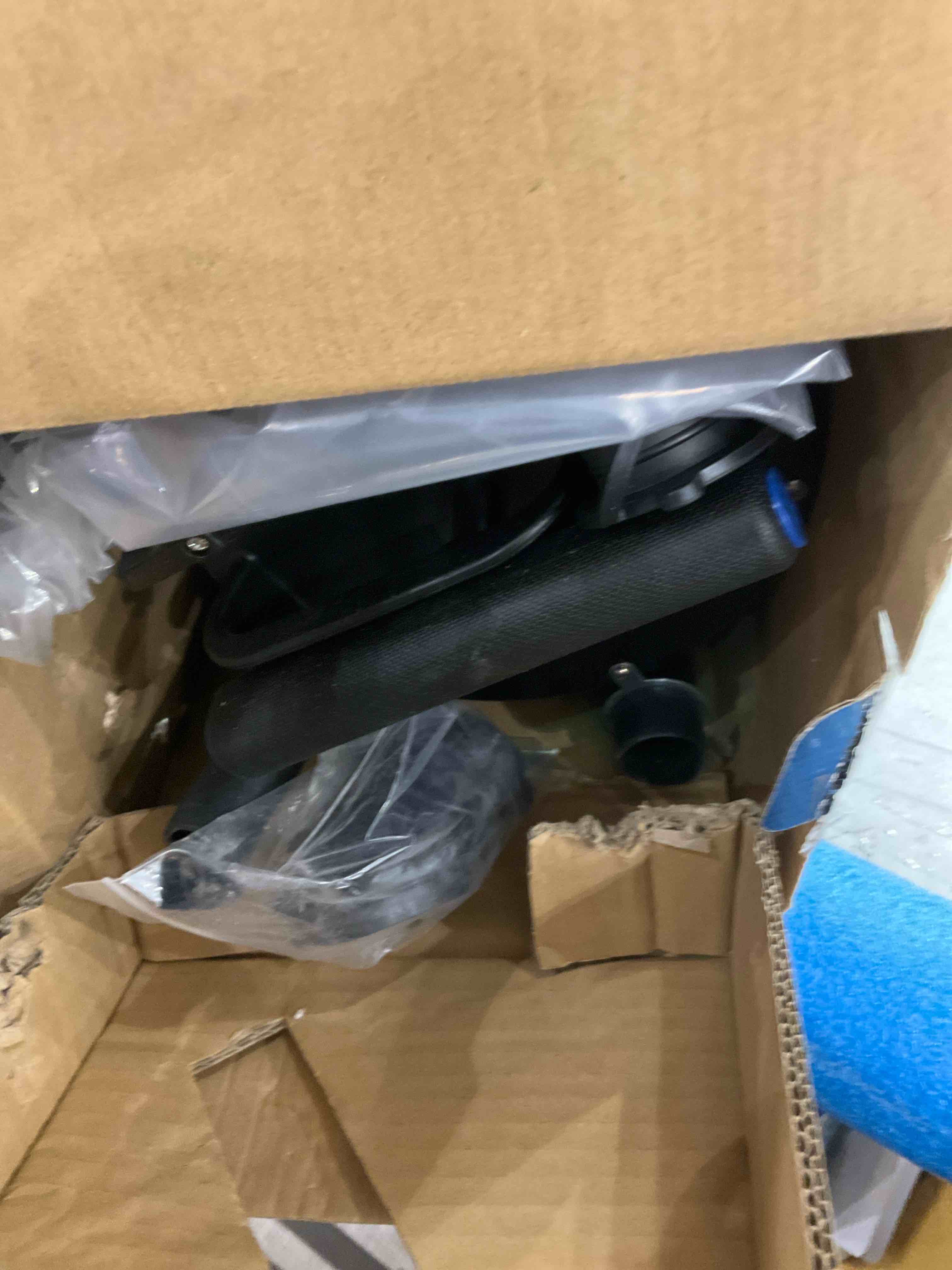 https://s3.amazonaws.com/lotting-images-prod/BargainHunt/EXS01561101_1716217407694.jpeg