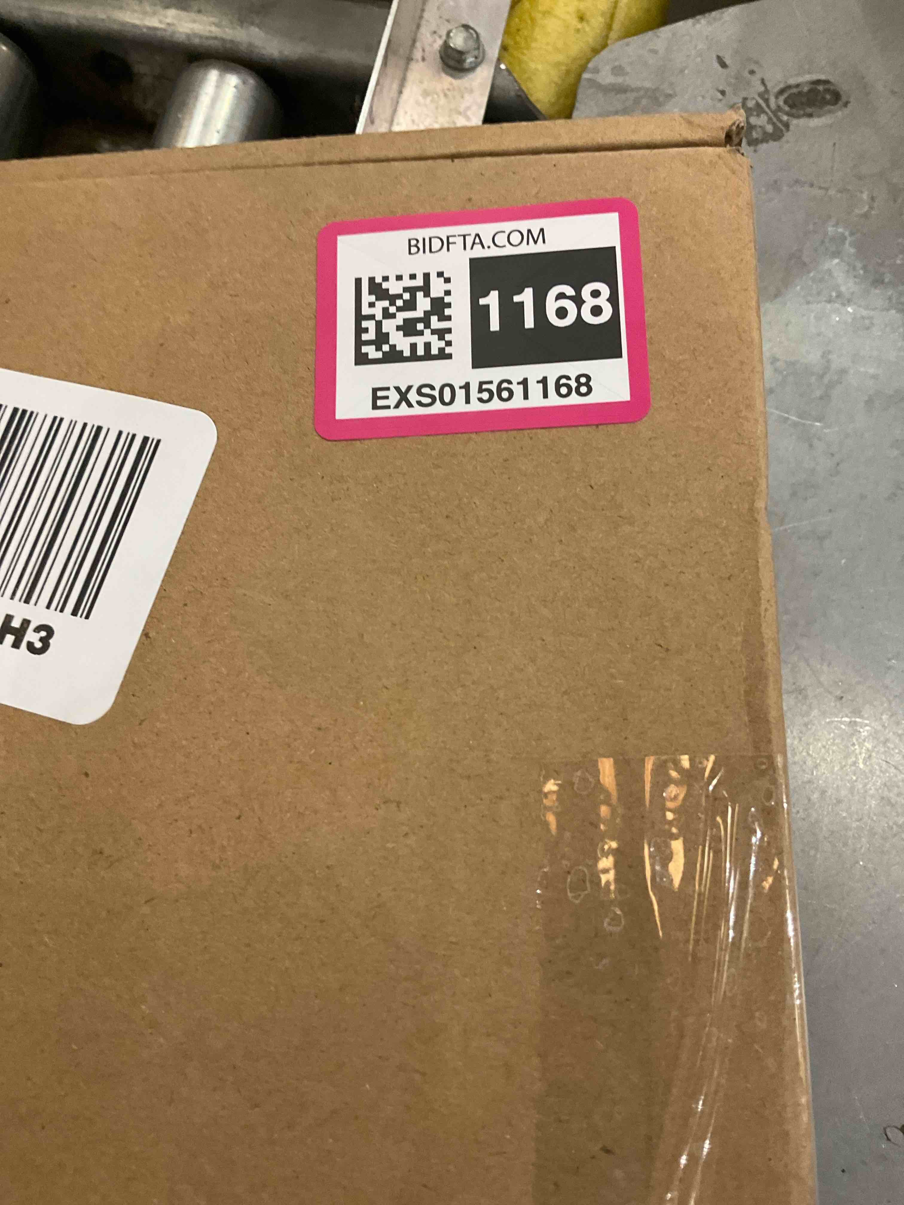 https://s3.amazonaws.com/lotting-images-prod/BargainHunt/EXS01561168_1716230402460.jpeg