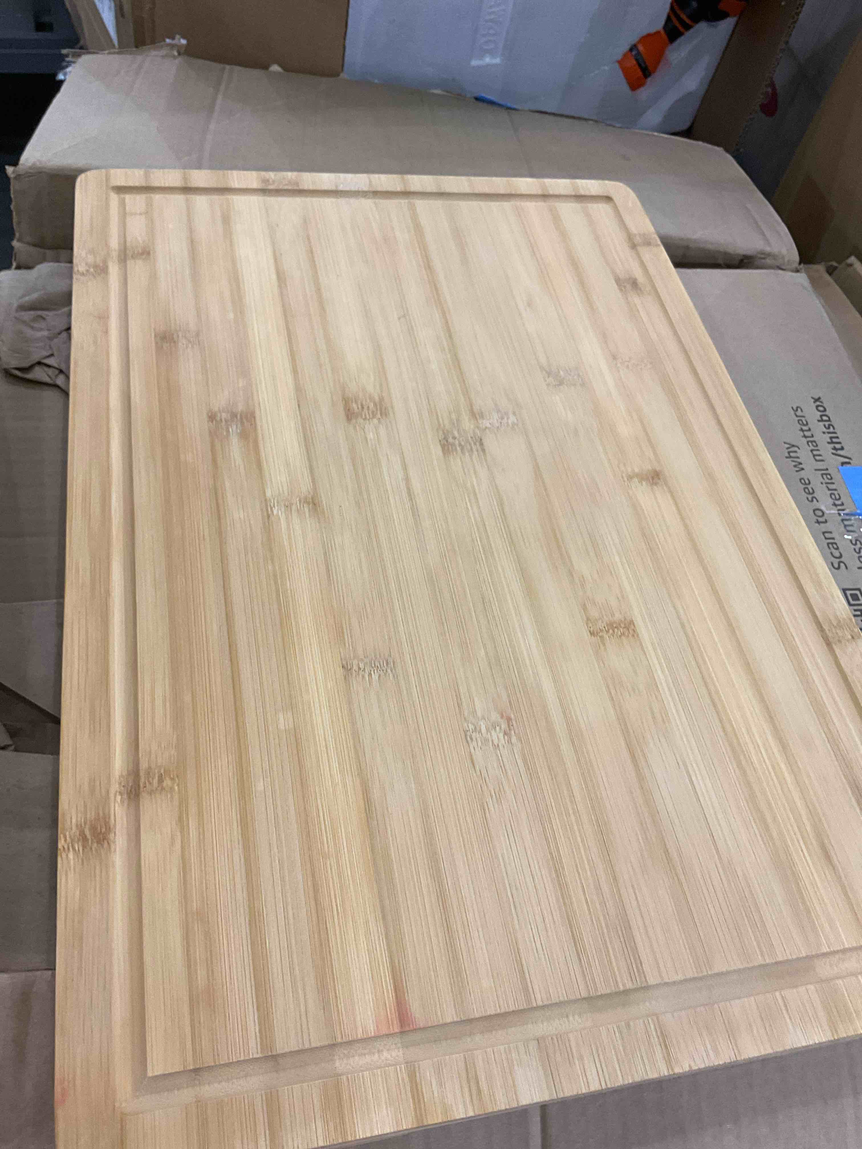 https://s3.amazonaws.com/lotting-images-prod/BargainHunt/EXS01561274_1716302075806.jpeg