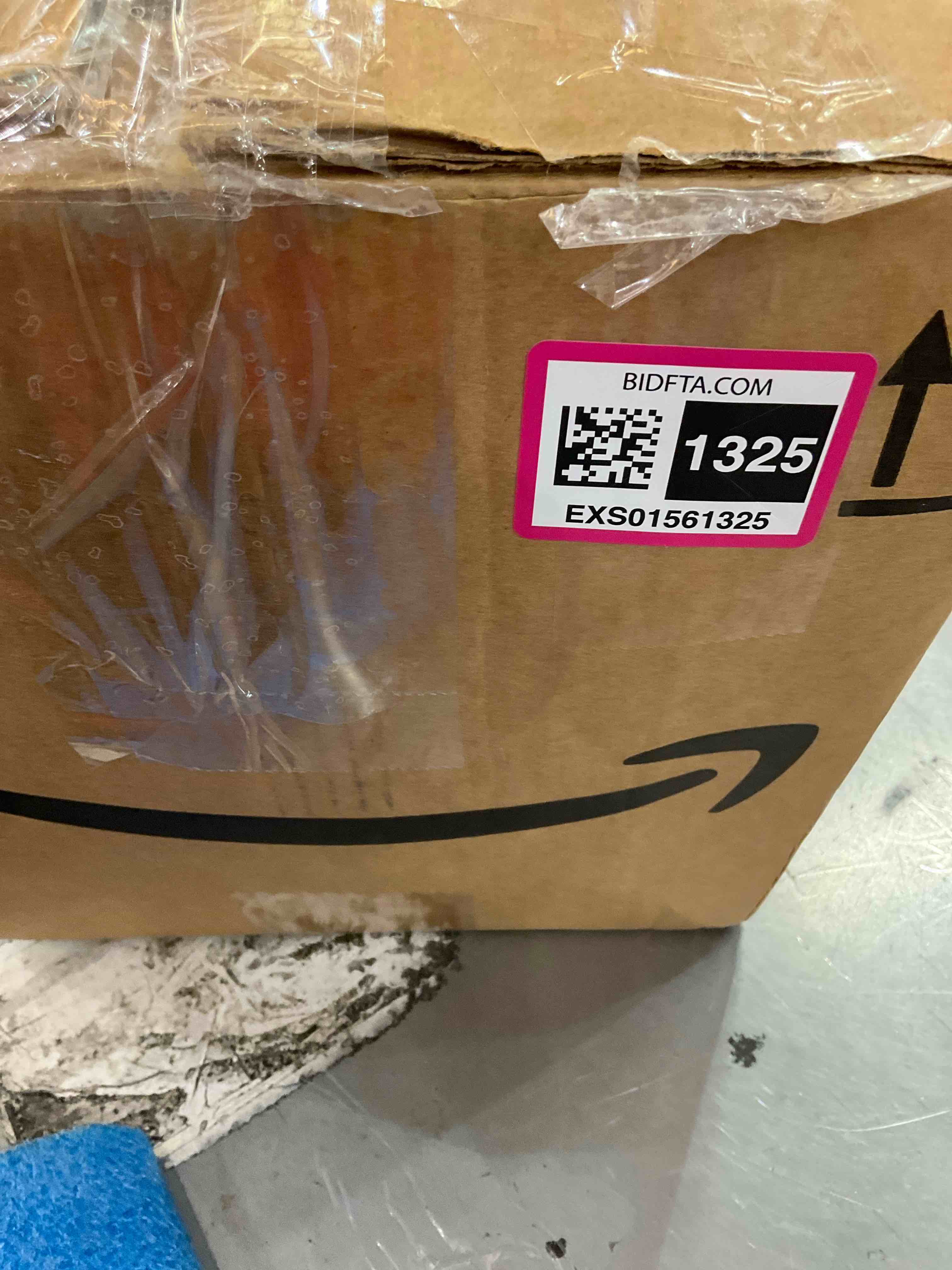 https://s3.amazonaws.com/lotting-images-prod/BargainHunt/EXS01561325_1716311257360.jpeg