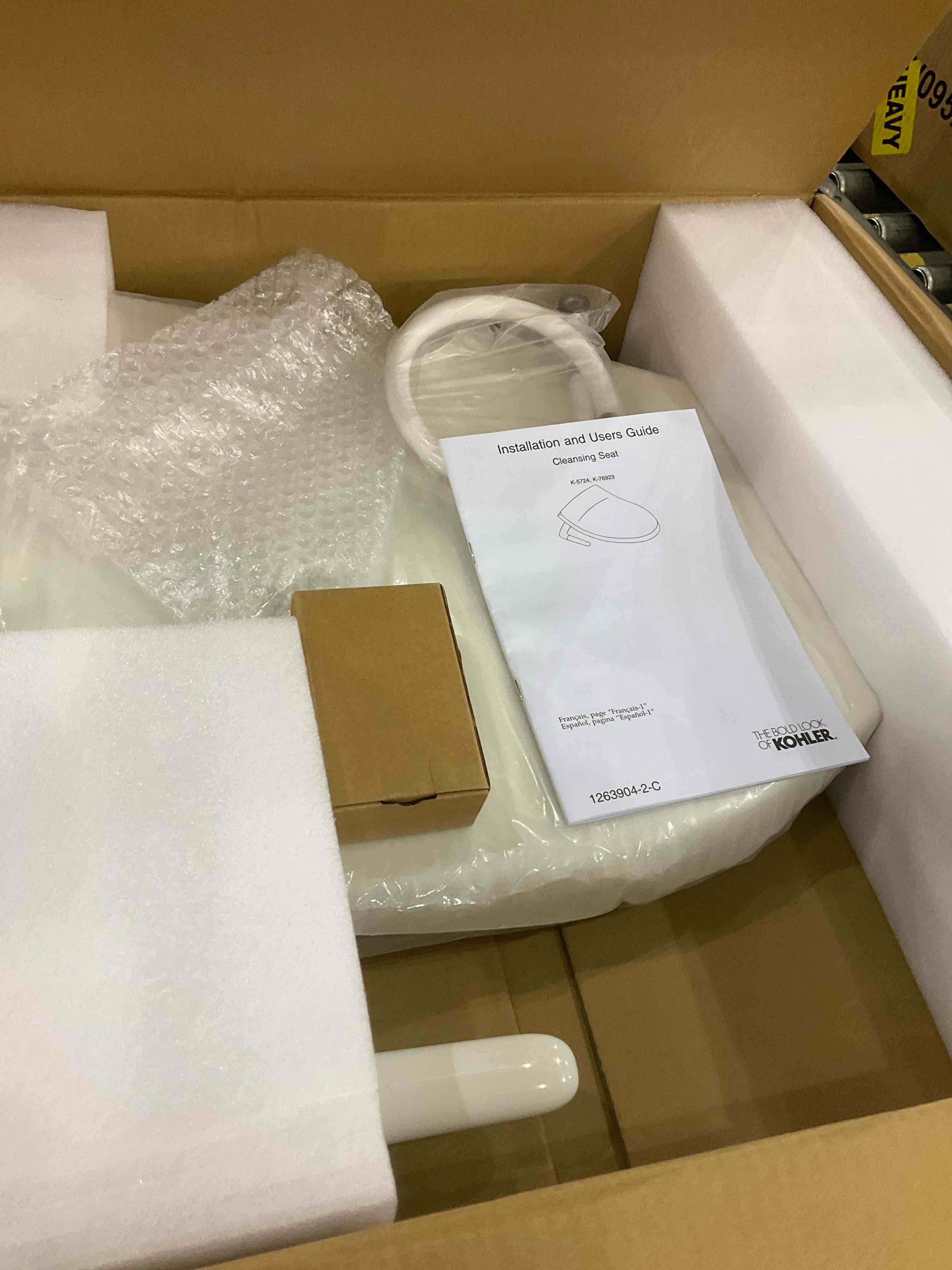 https://s3.amazonaws.com/lotting-images-prod/BargainHunt/EXS01561393_1716379378504.jpeg