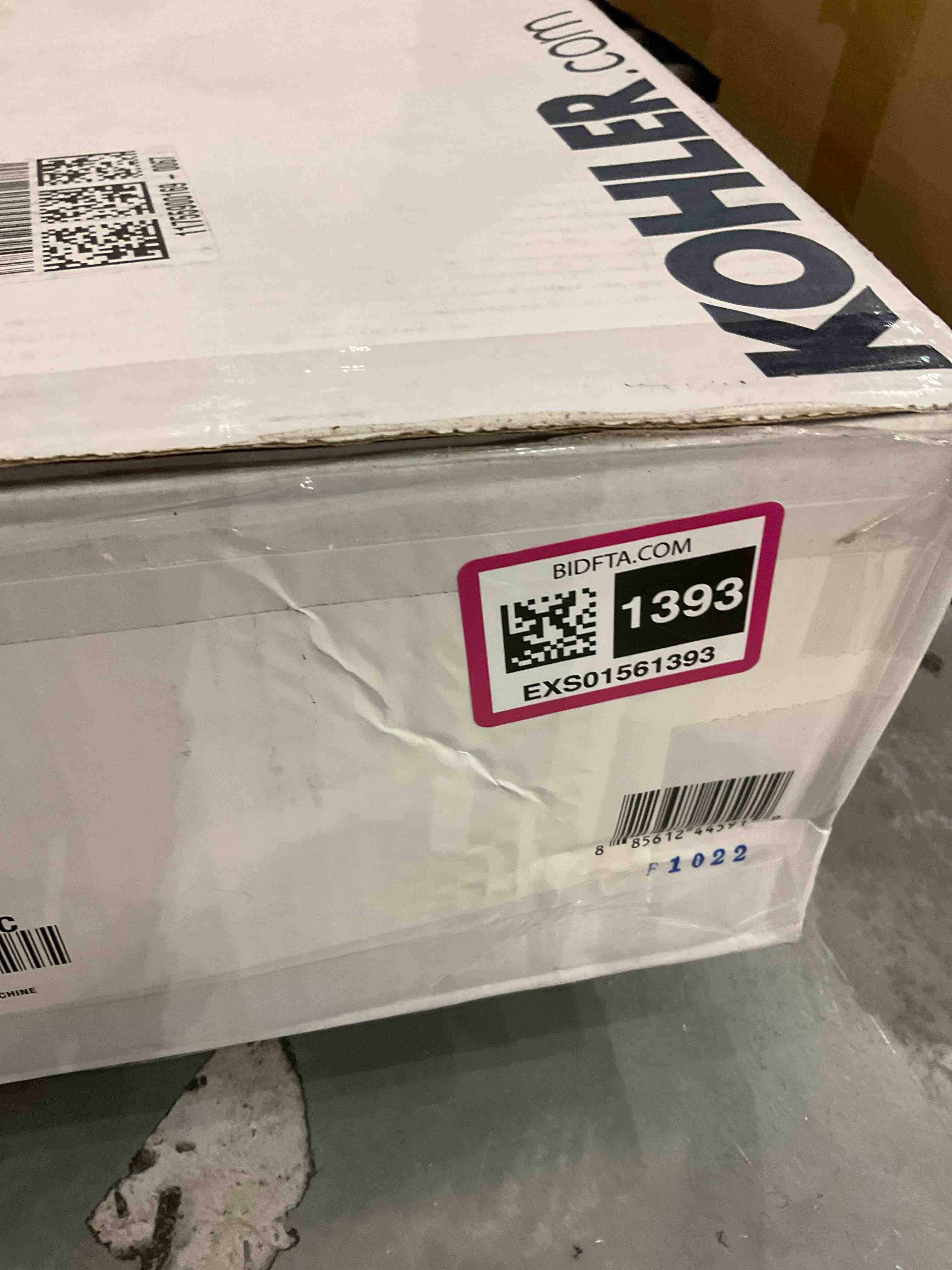 https://s3.amazonaws.com/lotting-images-prod/BargainHunt/EXS01561393_1716379402318.jpeg