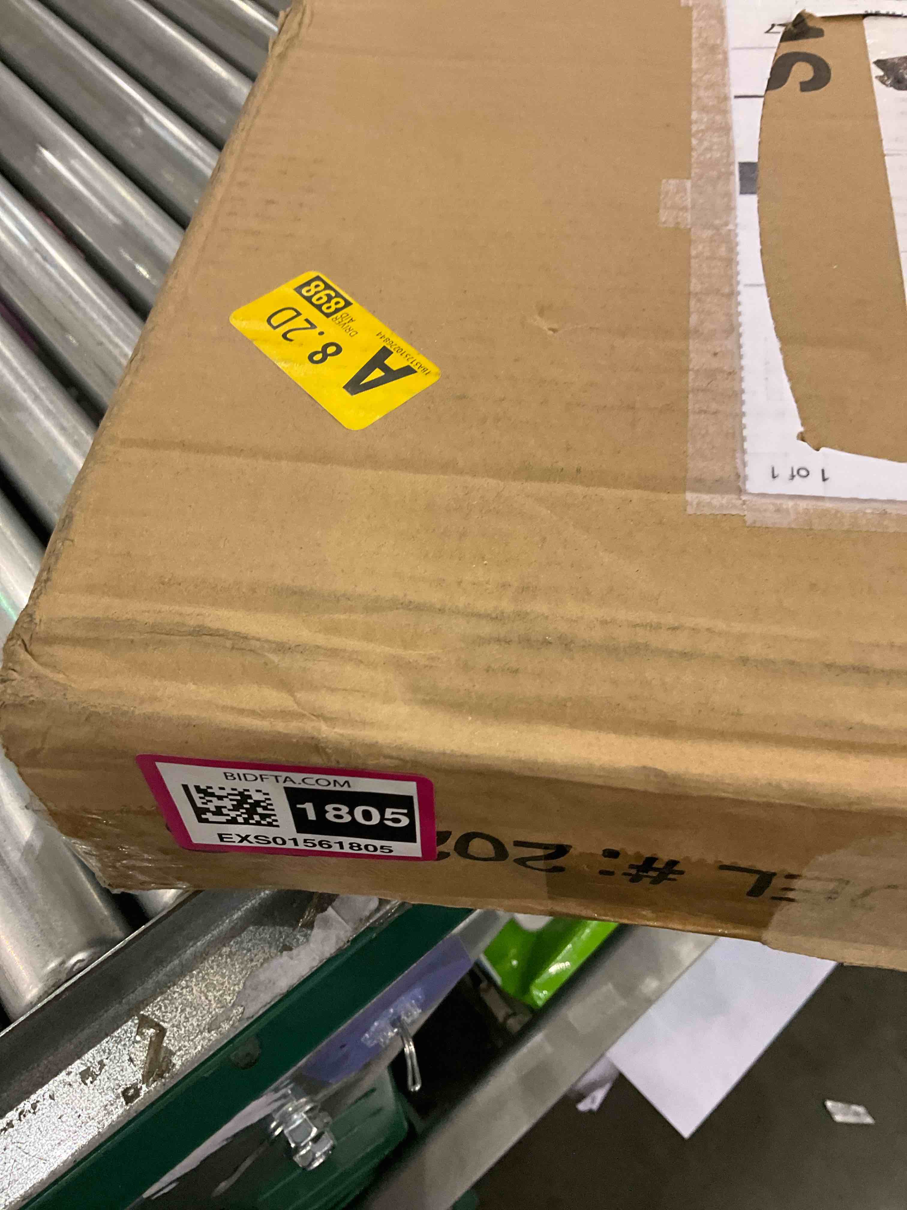 https://s3.amazonaws.com/lotting-images-prod/BargainHunt/EXS01561805_1717090140788.jpeg