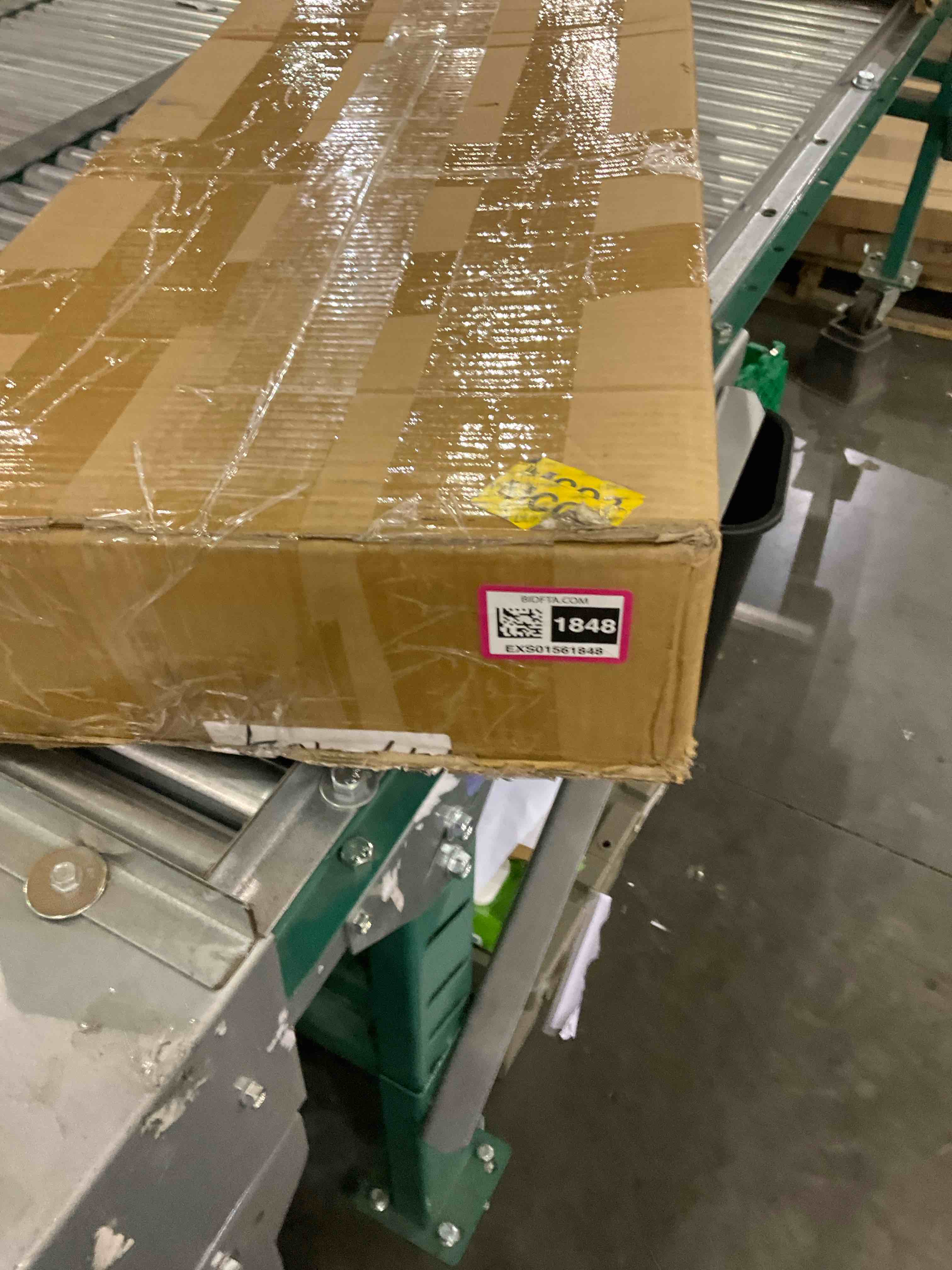 https://s3.amazonaws.com/lotting-images-prod/BargainHunt/EXS01561848_1717155013693.jpeg