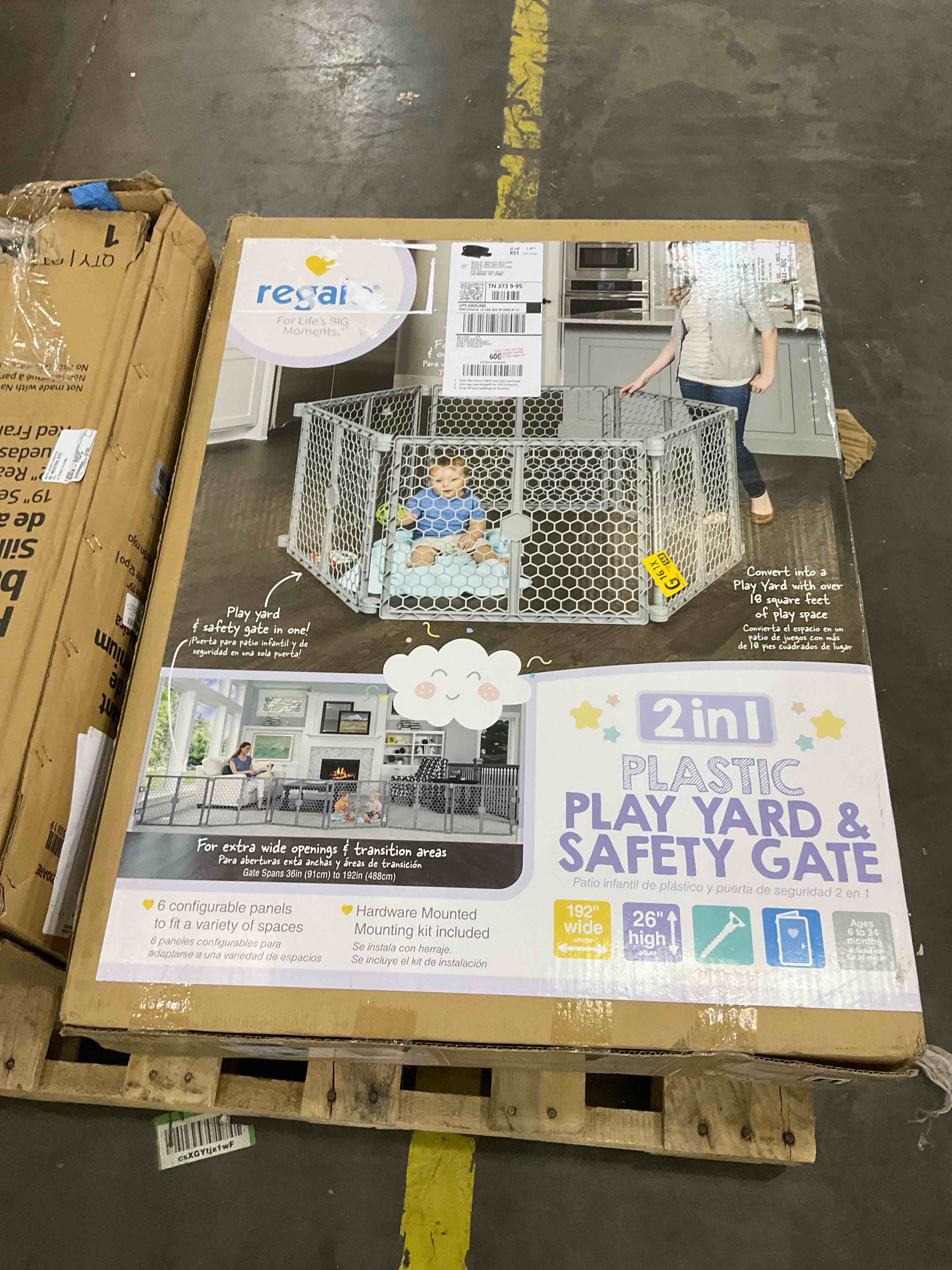 regalo plastic 192” super wide adjustable baby gate and play yard 