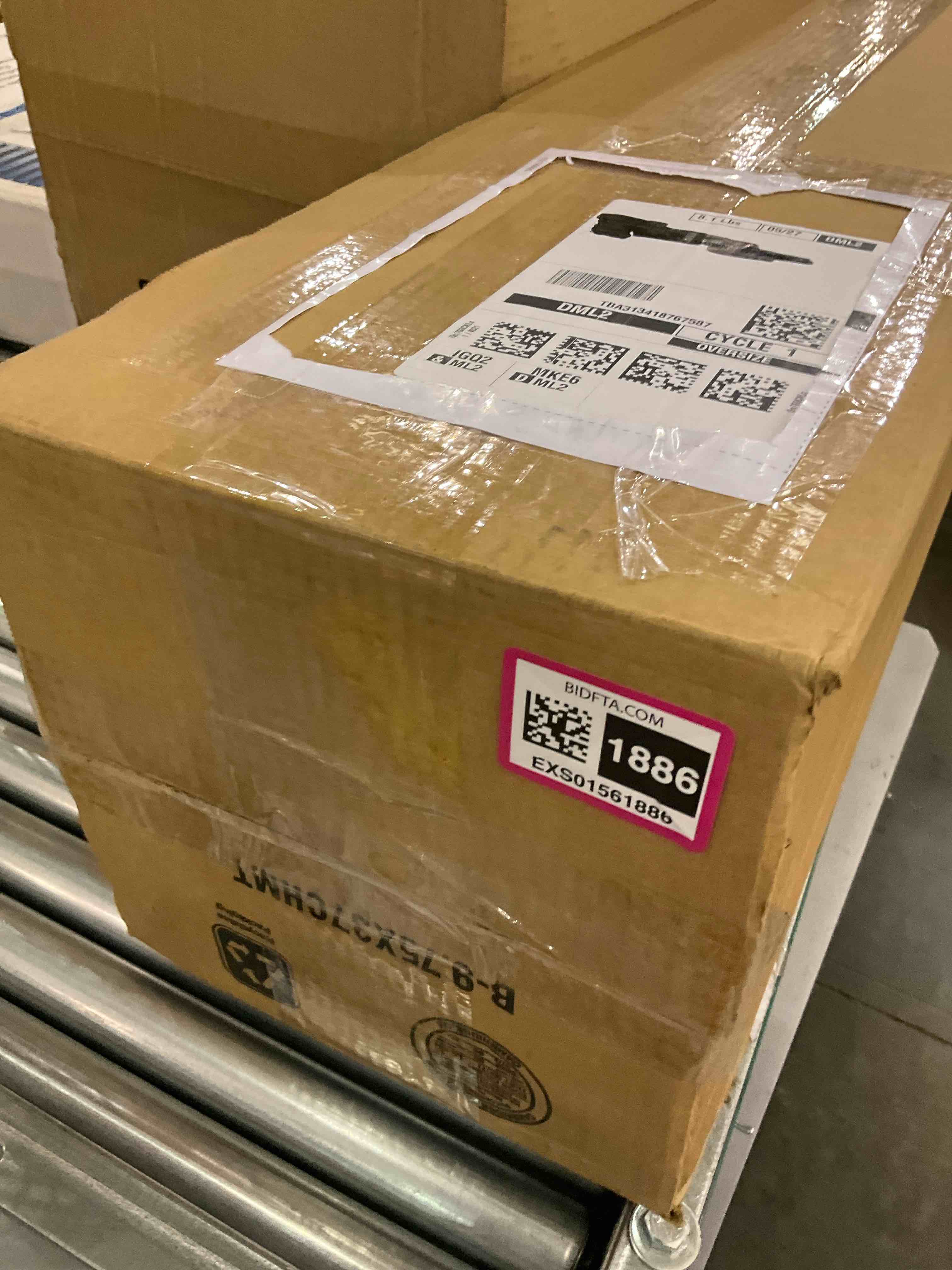https://s3.amazonaws.com/lotting-images-prod/BargainHunt/EXS01561886_1717163468372.jpeg