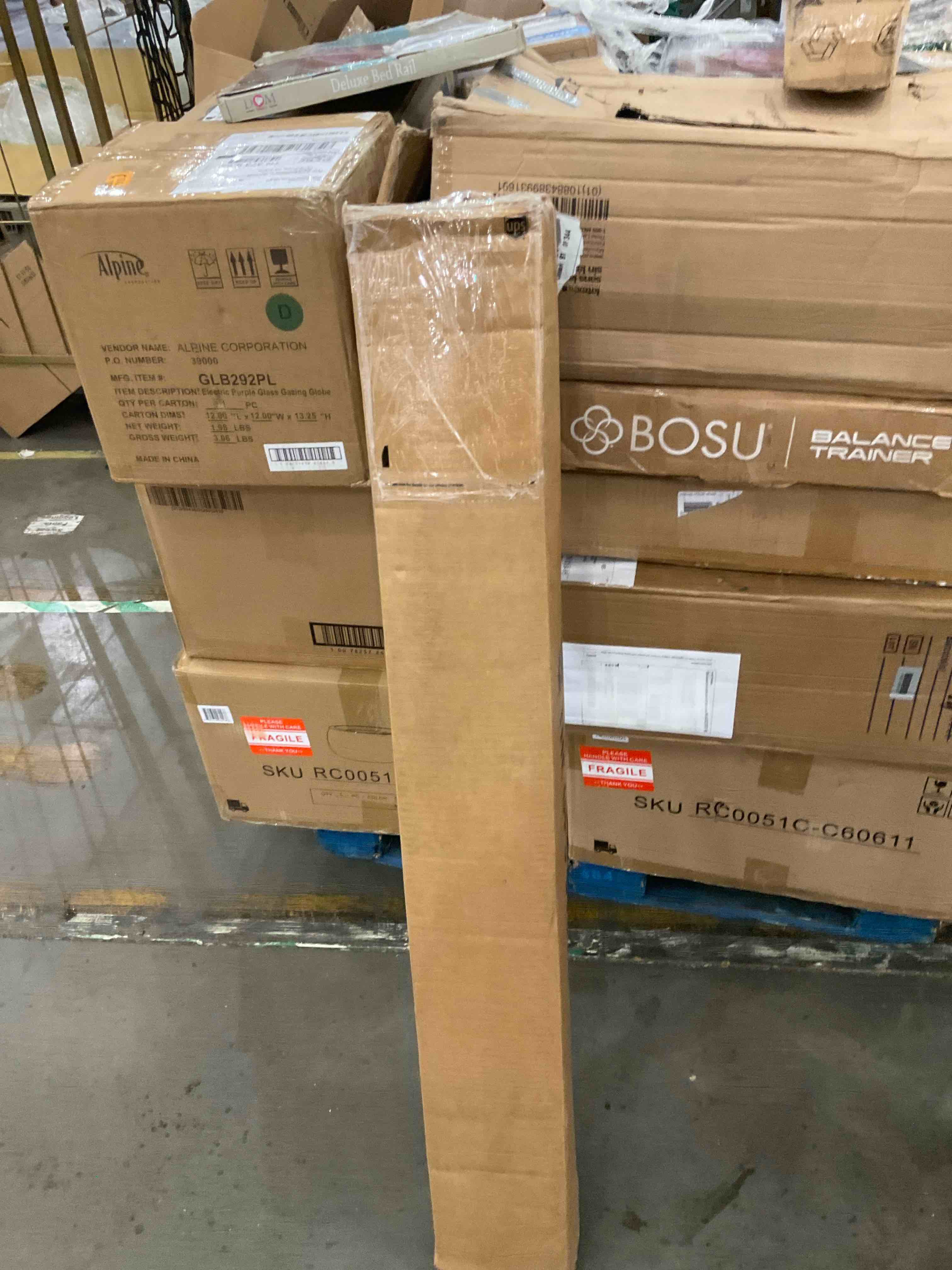 https://s3.amazonaws.com/lotting-images-prod/BargainHunt/EXS01561943_1717181409975.jpeg