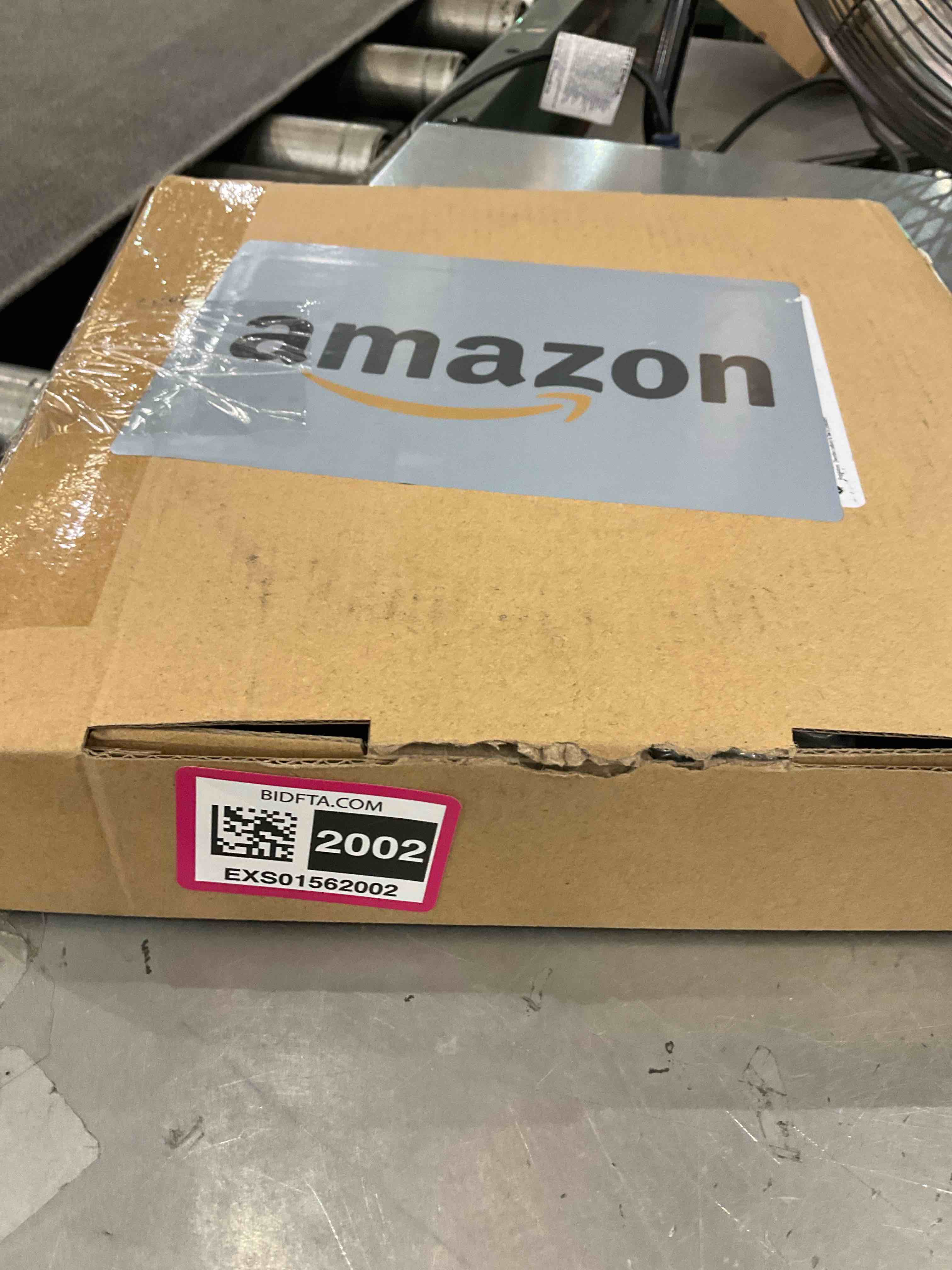 https://s3.amazonaws.com/lotting-images-prod/BargainHunt/EXS01562002_1716312297830.jpeg