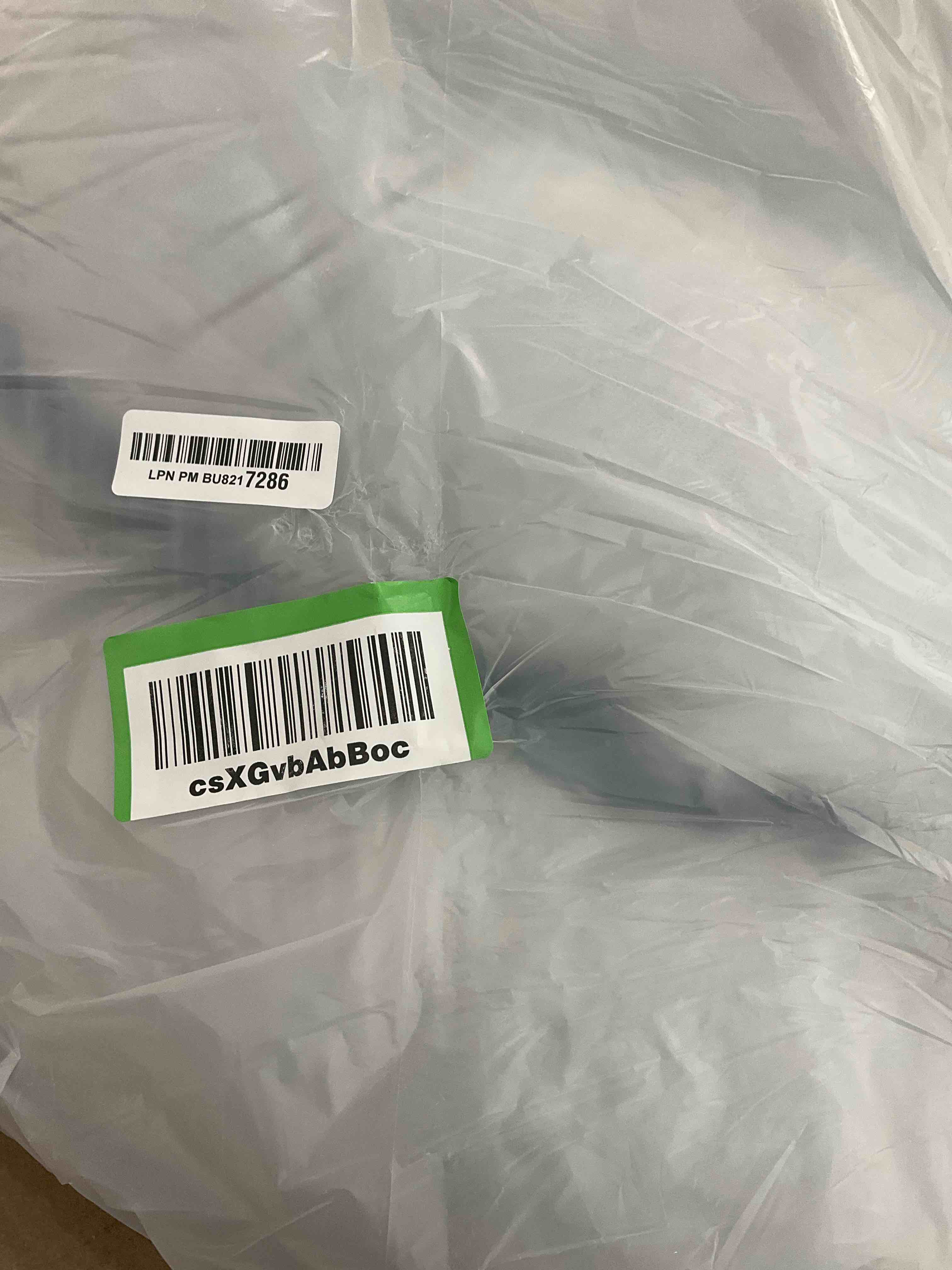 https://s3.amazonaws.com/lotting-images-prod/BargainHunt/EXS01562028_1716315462979.jpeg