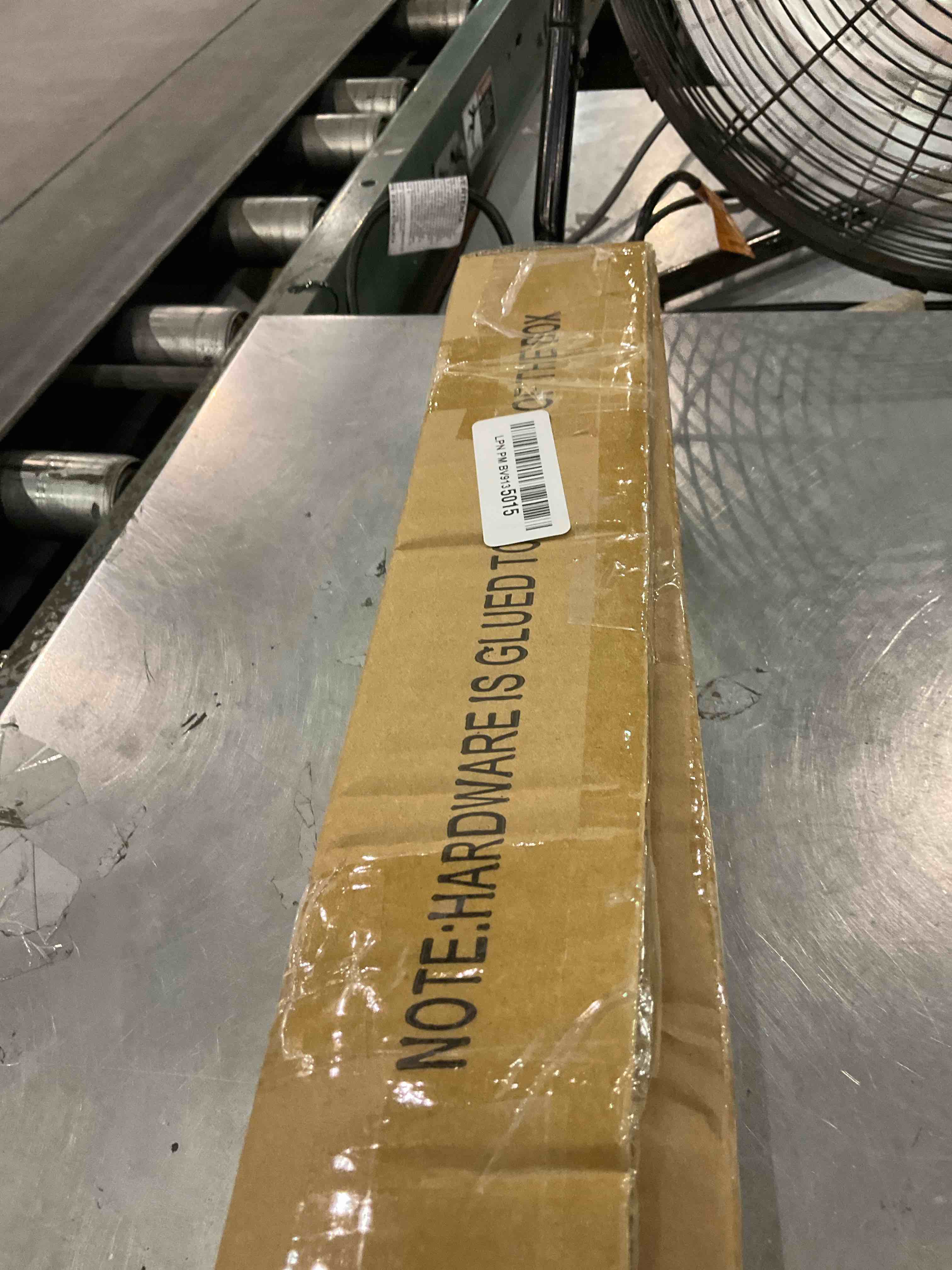 https://s3.amazonaws.com/lotting-images-prod/BargainHunt/EXS01562151_1716463492294.jpeg