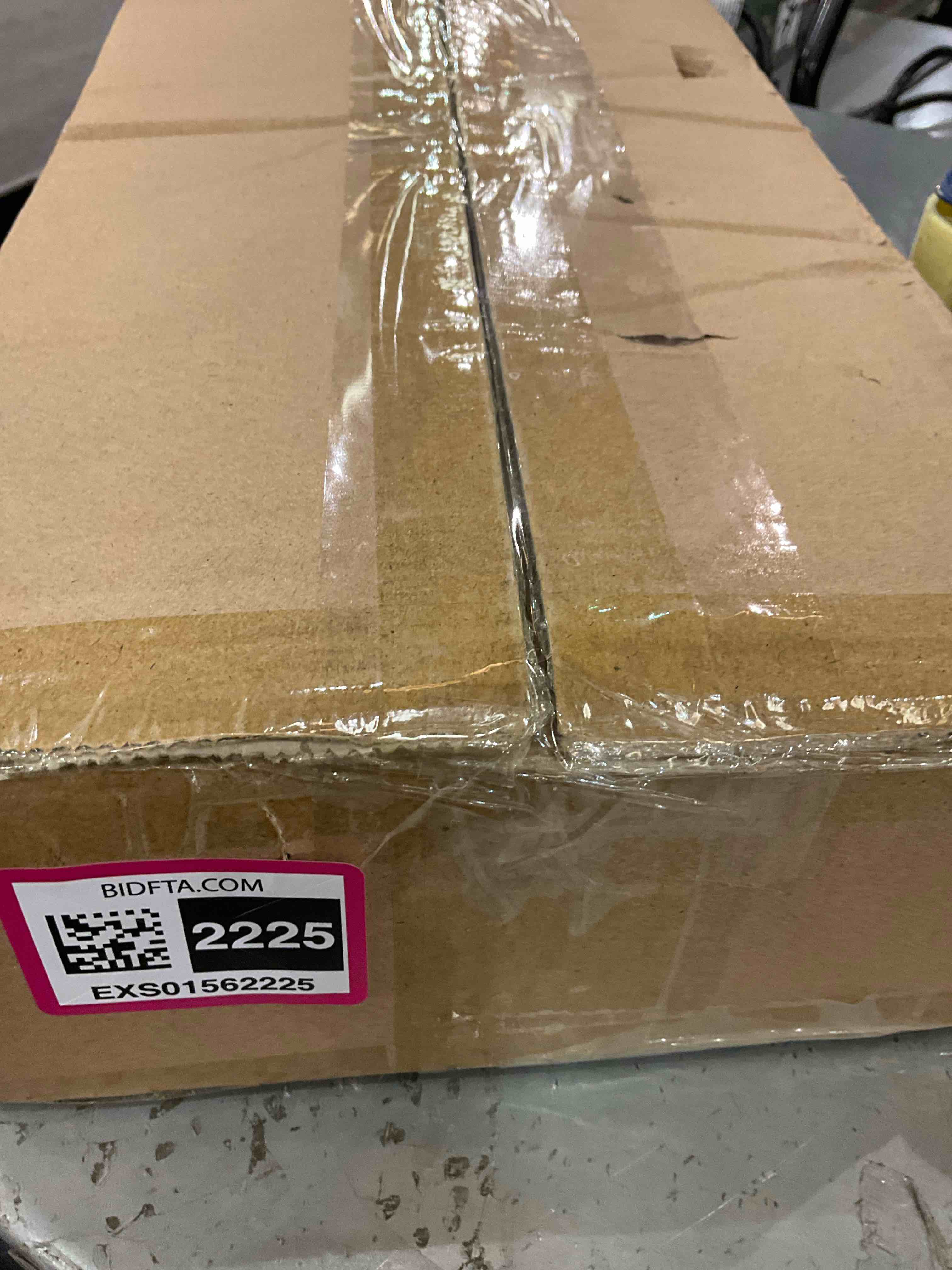 https://s3.amazonaws.com/lotting-images-prod/BargainHunt/EXS01562225_1716474237335.jpeg