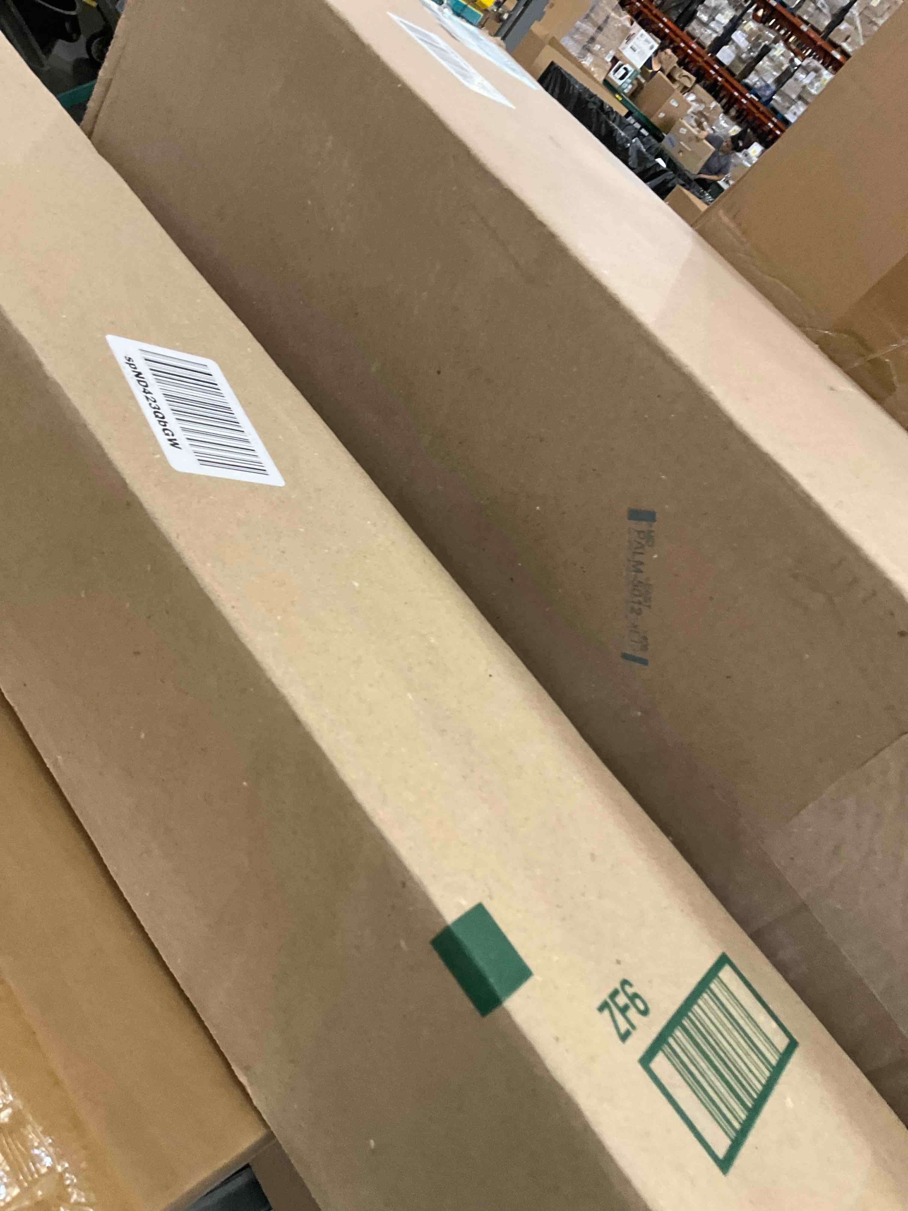 https://s3.amazonaws.com/lotting-images-prod/BargainHunt/EXS01562305_1716485346938.jpeg