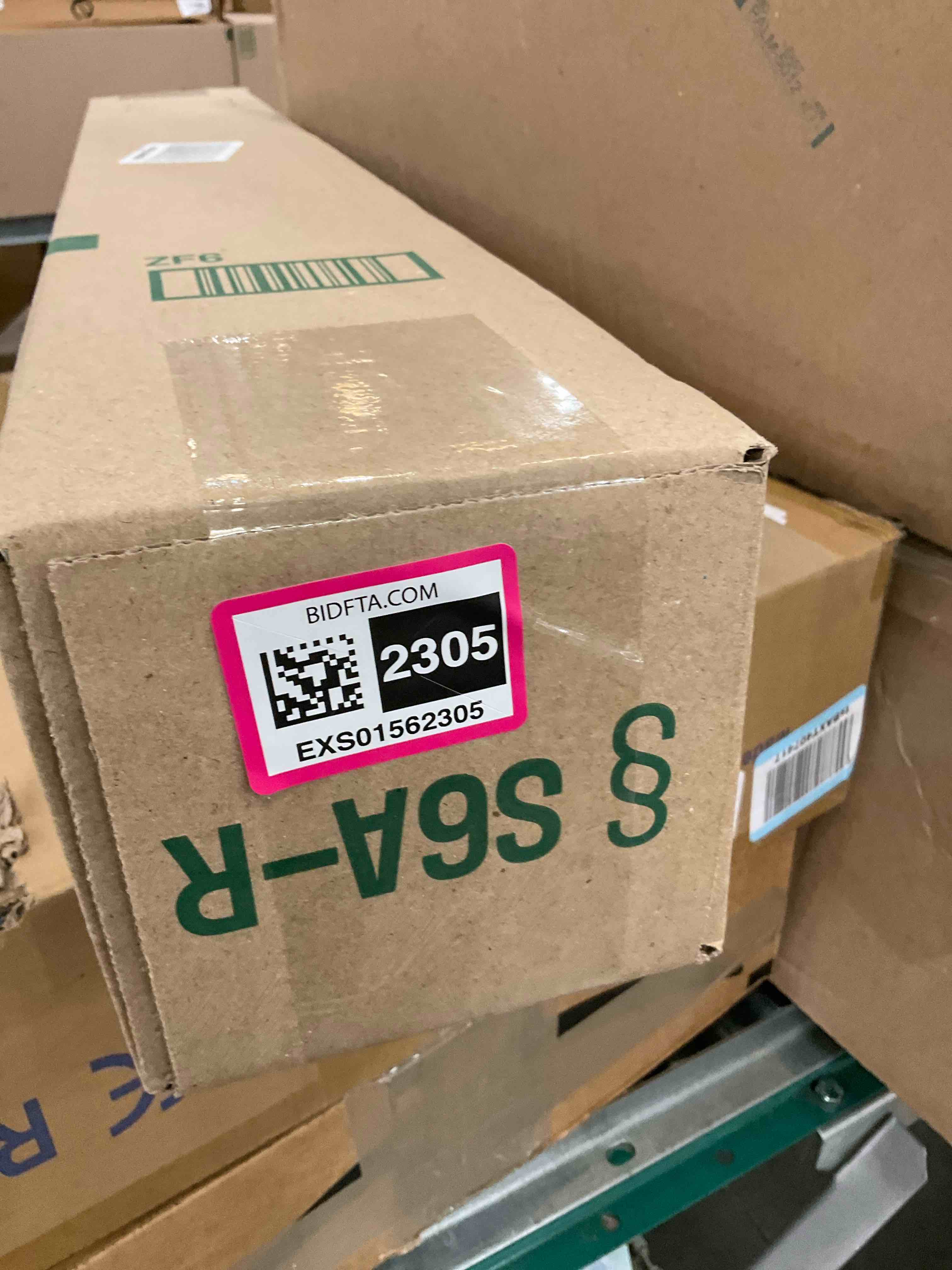 https://s3.amazonaws.com/lotting-images-prod/BargainHunt/EXS01562305_1716485354628.jpeg