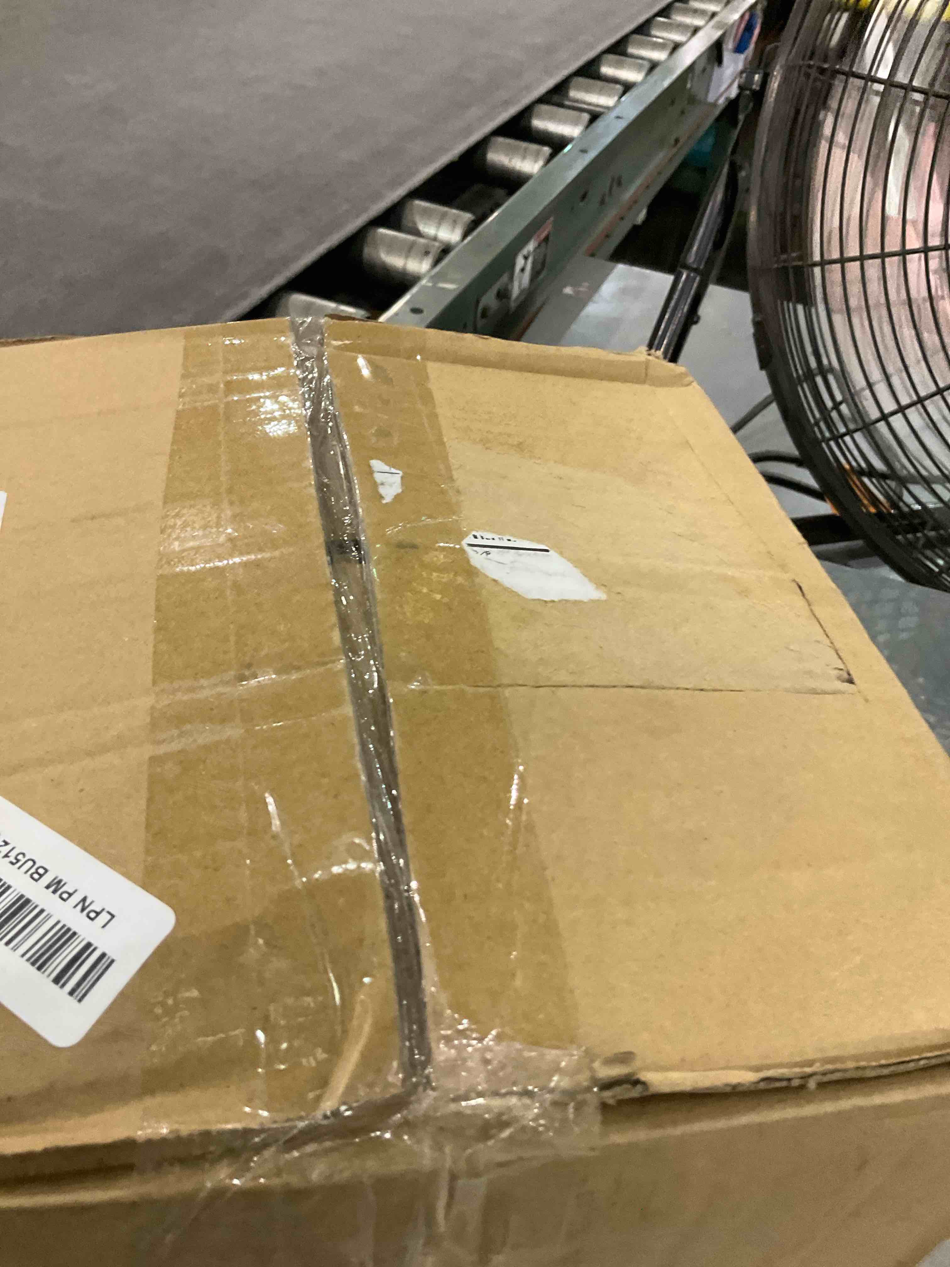 https://s3.amazonaws.com/lotting-images-prod/BargainHunt/EXS01562377_1716491630986.jpeg
