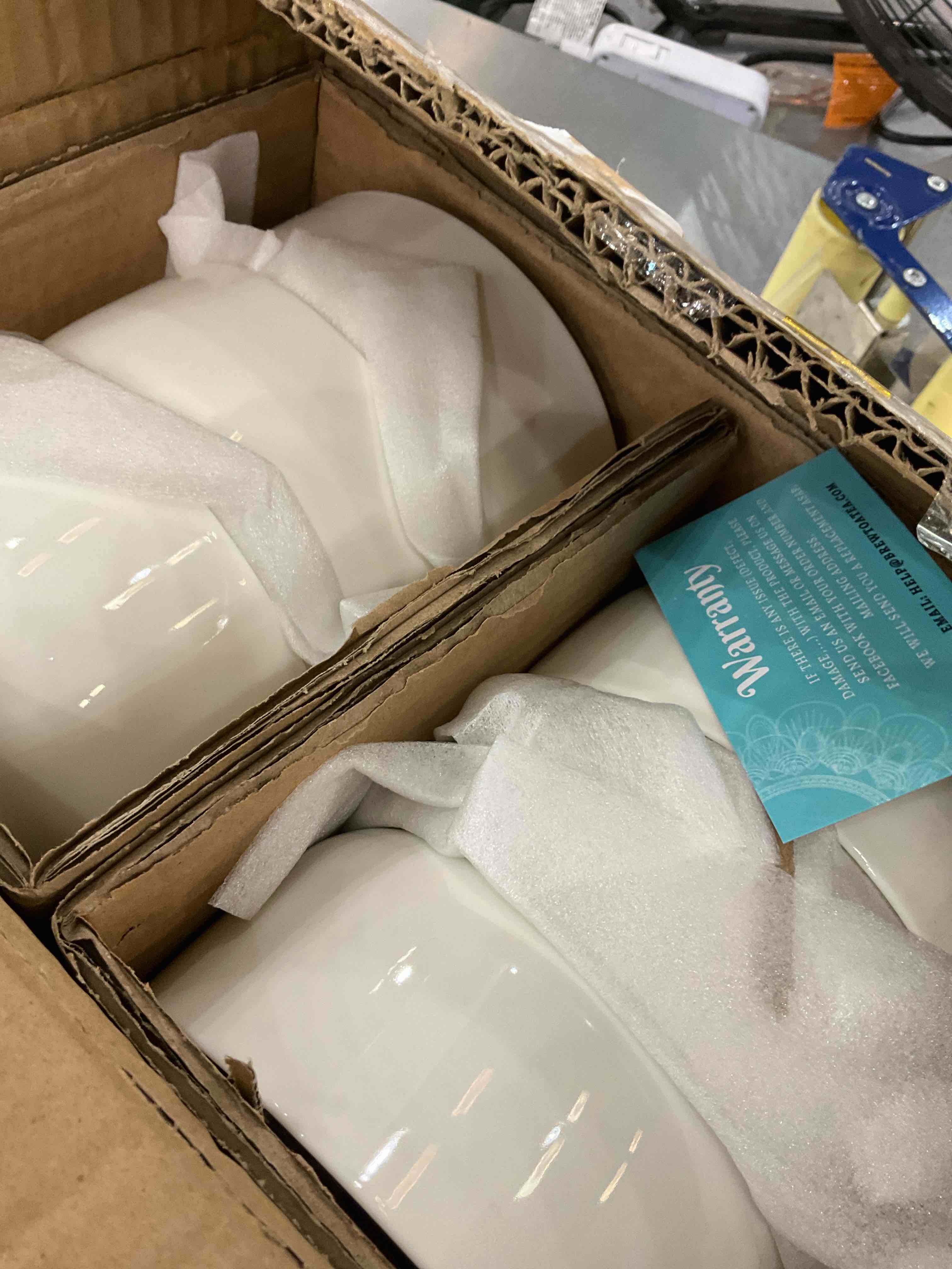https://s3.amazonaws.com/lotting-images-prod/BargainHunt/EXS01562494_1716905000563.jpeg