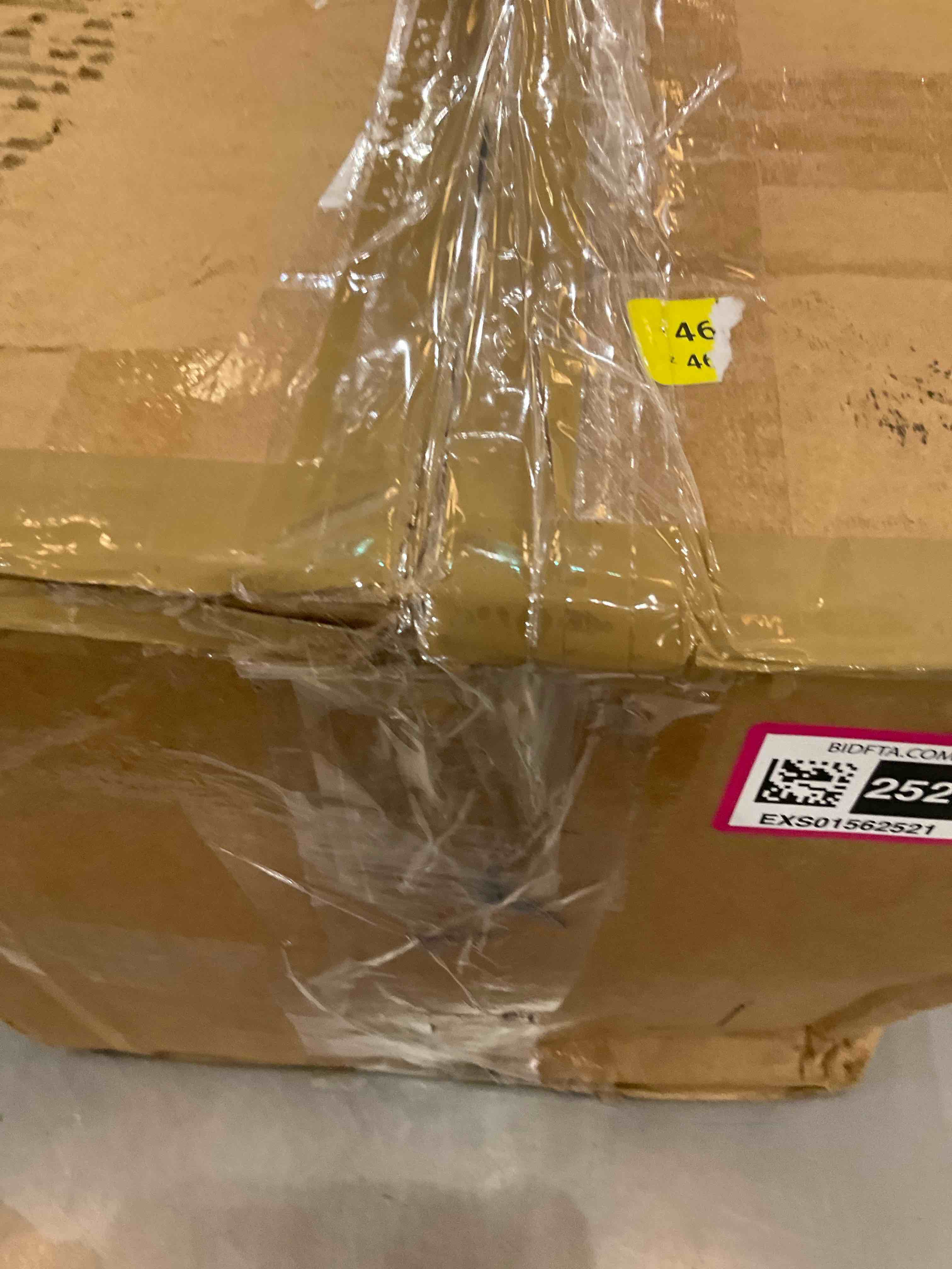 https://s3.amazonaws.com/lotting-images-prod/BargainHunt/EXS01562521_1716908593667.jpeg