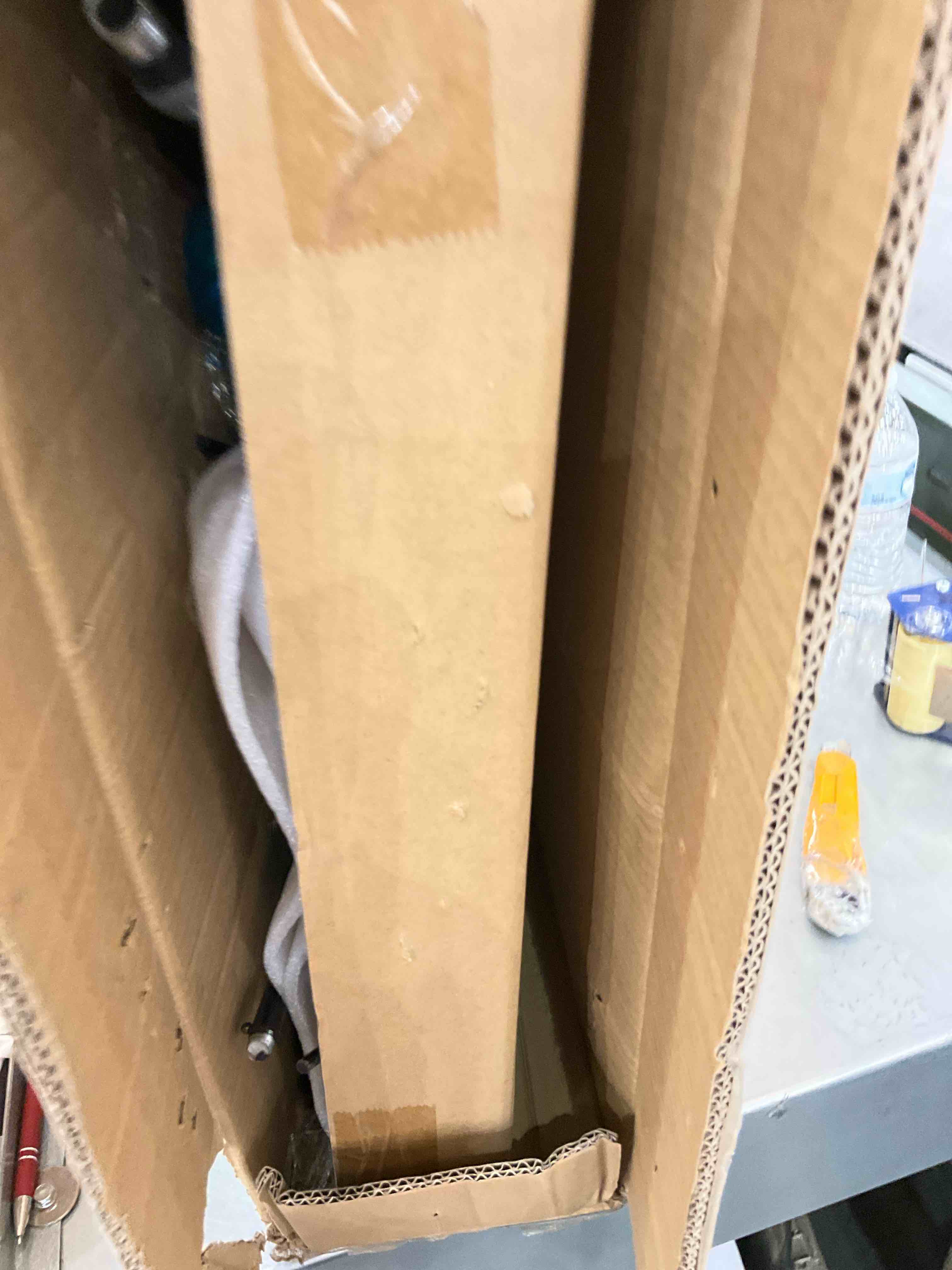 https://s3.amazonaws.com/lotting-images-prod/BargainHunt/EXS01562575_1717003802468.jpeg