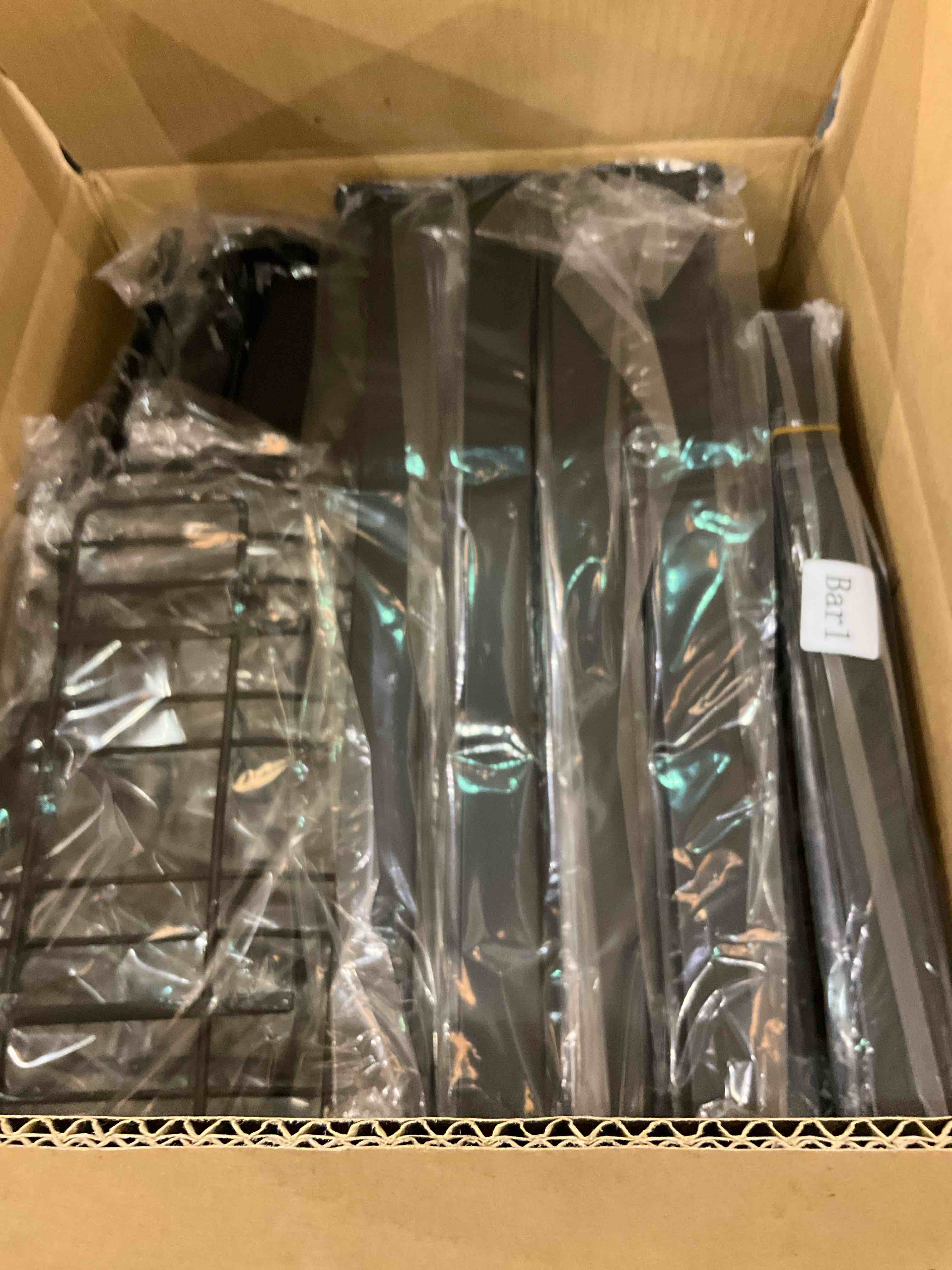 https://s3.amazonaws.com/lotting-images-prod/BargainHunt/EXS01562597_1717009371642.jpeg